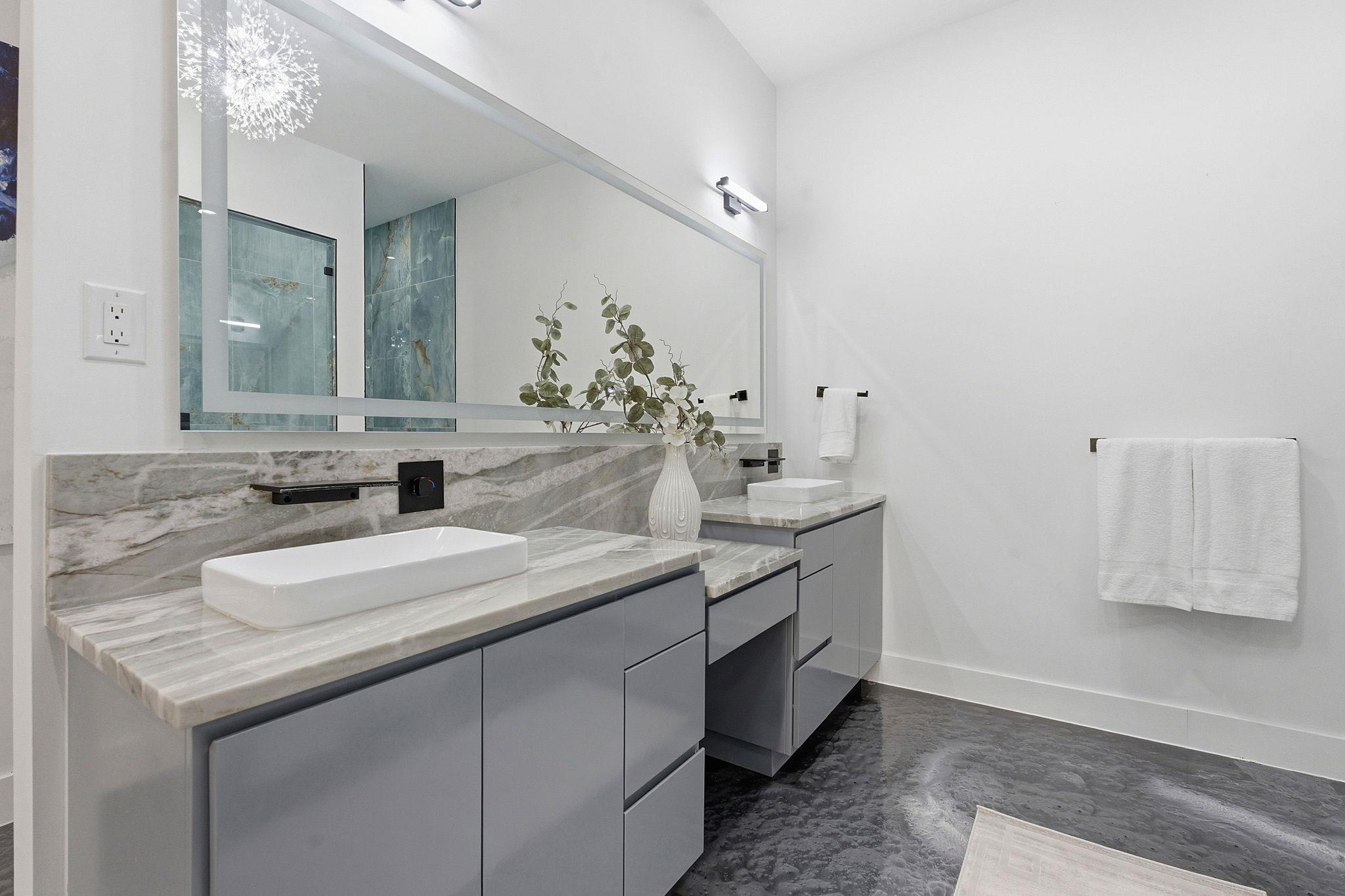 15400 Watumba Rd, Austin, TX 78734