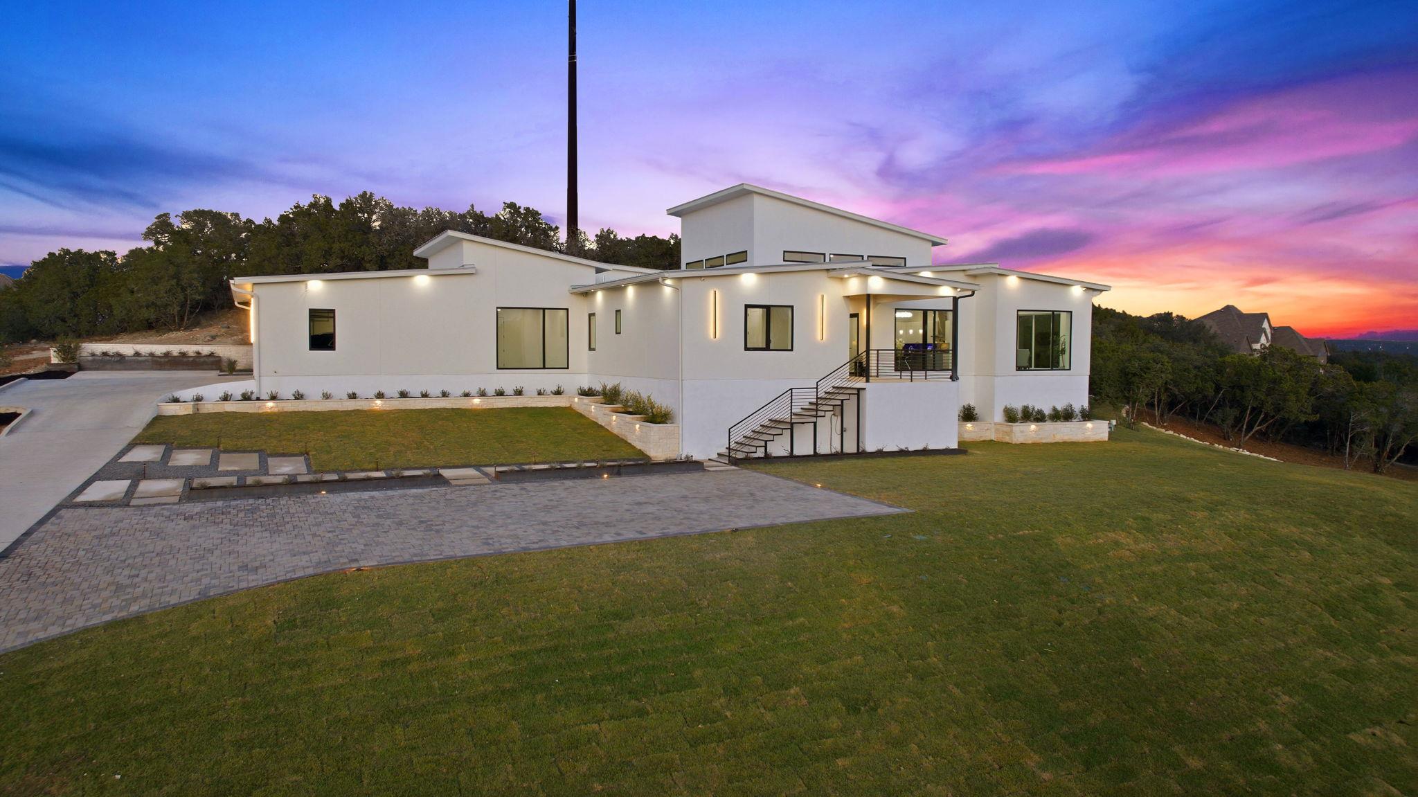 15400 Watumba Rd, Austin, TX 78734