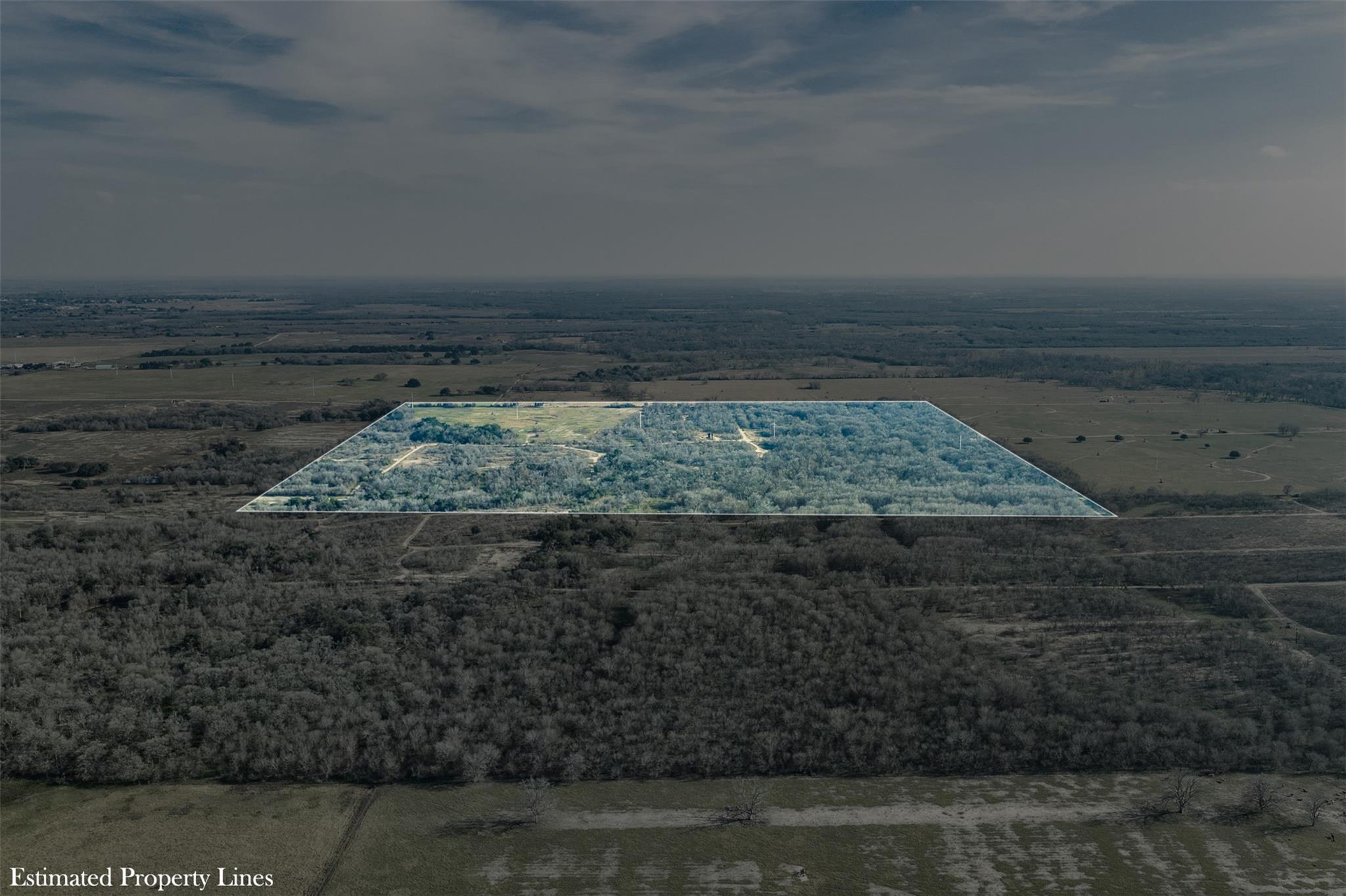 1144 Treetop Ln, Luling, TX 78648