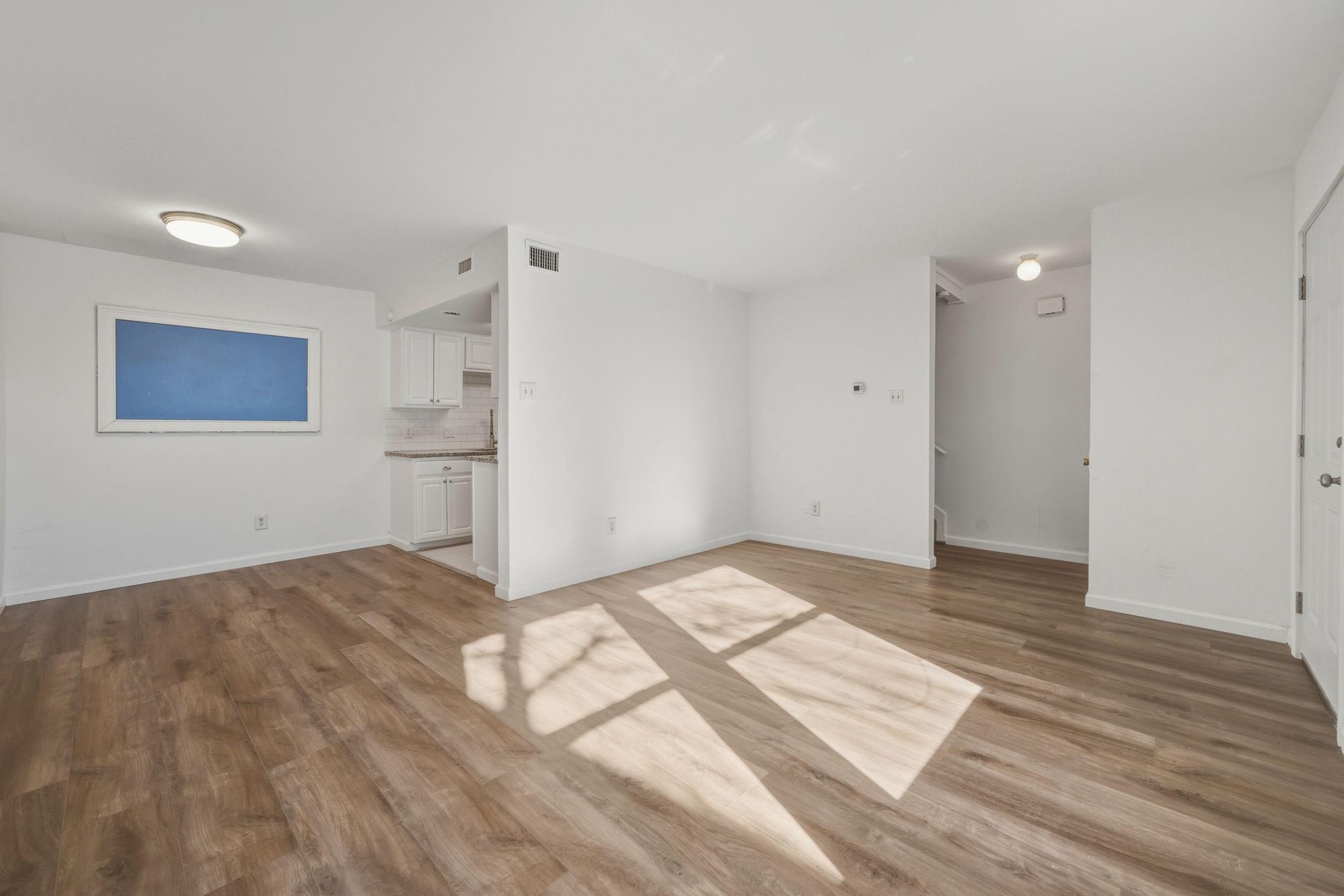 2124 Burton Dr # 125, Austin, TX 78741