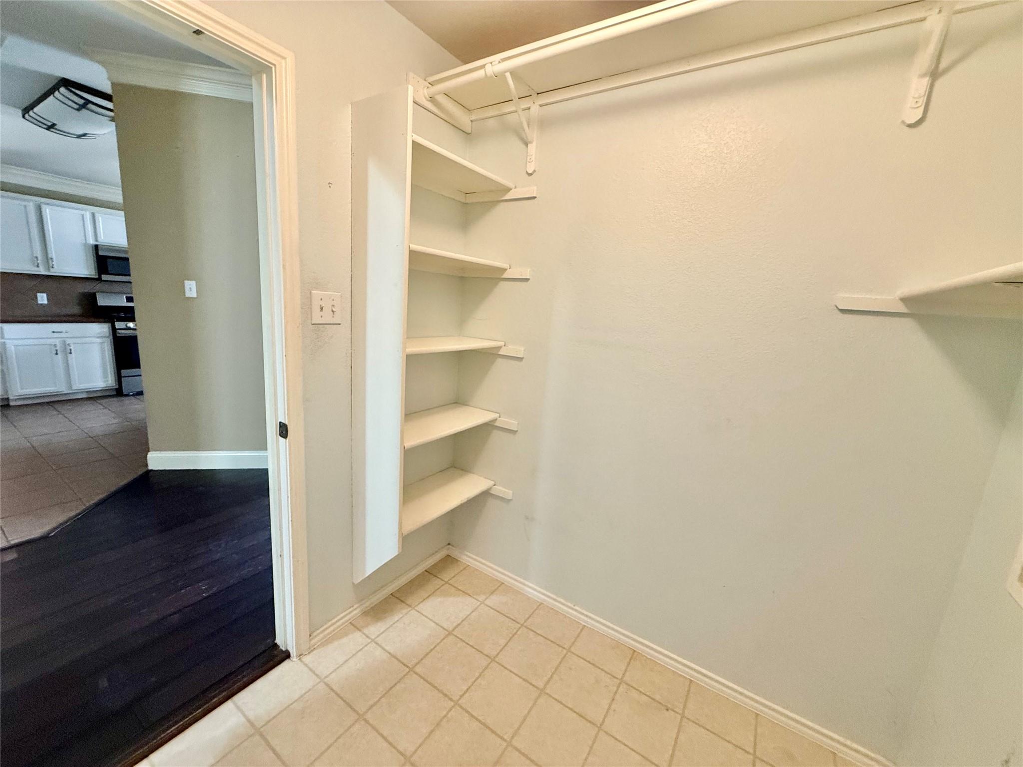 12820 Waynespur Ln, Elgin, TX 78621