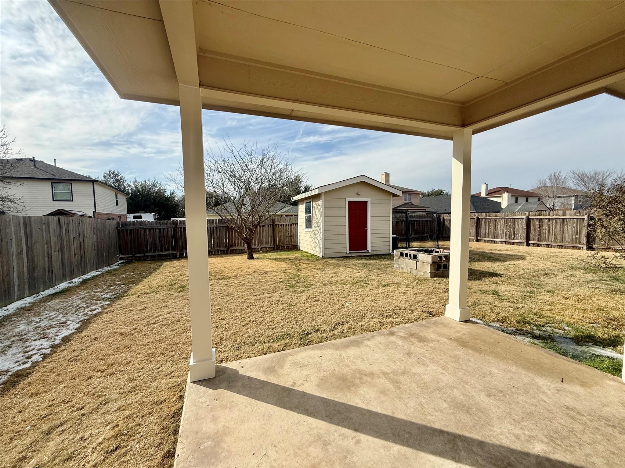 12820 Waynespur Ln, Elgin, TX 78621
