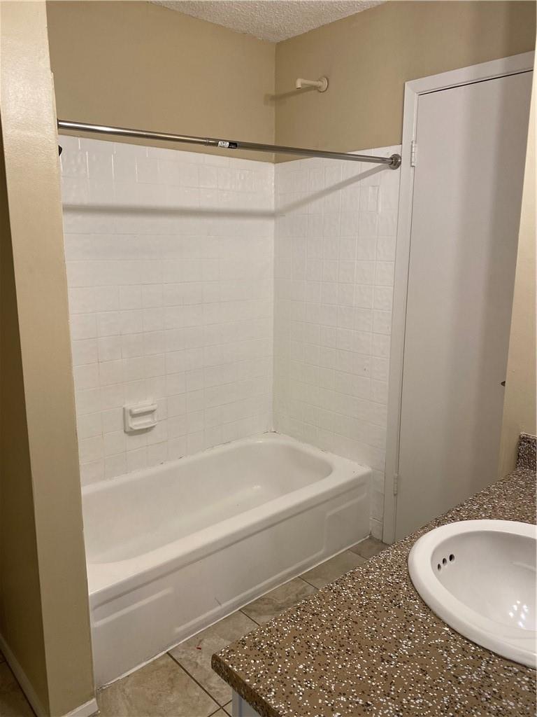 806 W 24th St # 308, Austin, TX 78705