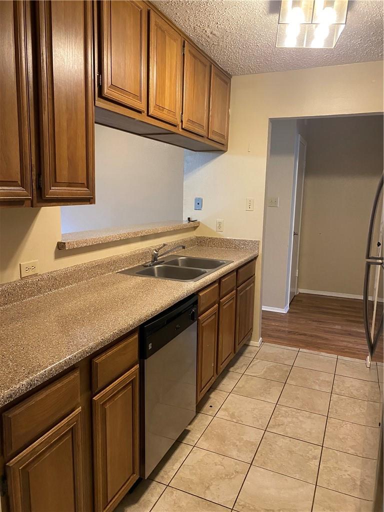 806 W 24th St # 308, Austin, TX 78705