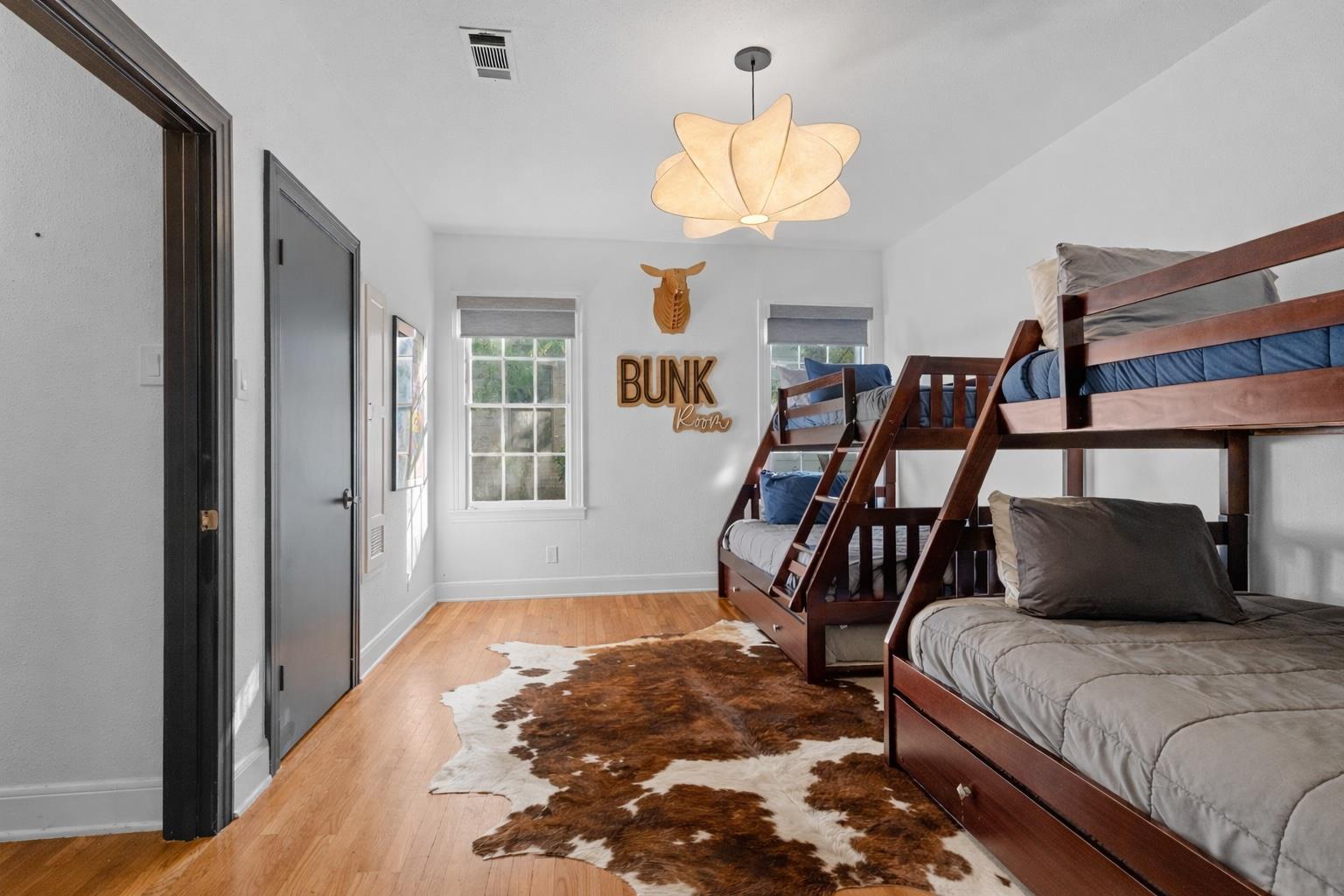 2106 Eva St, Austin, TX 78704