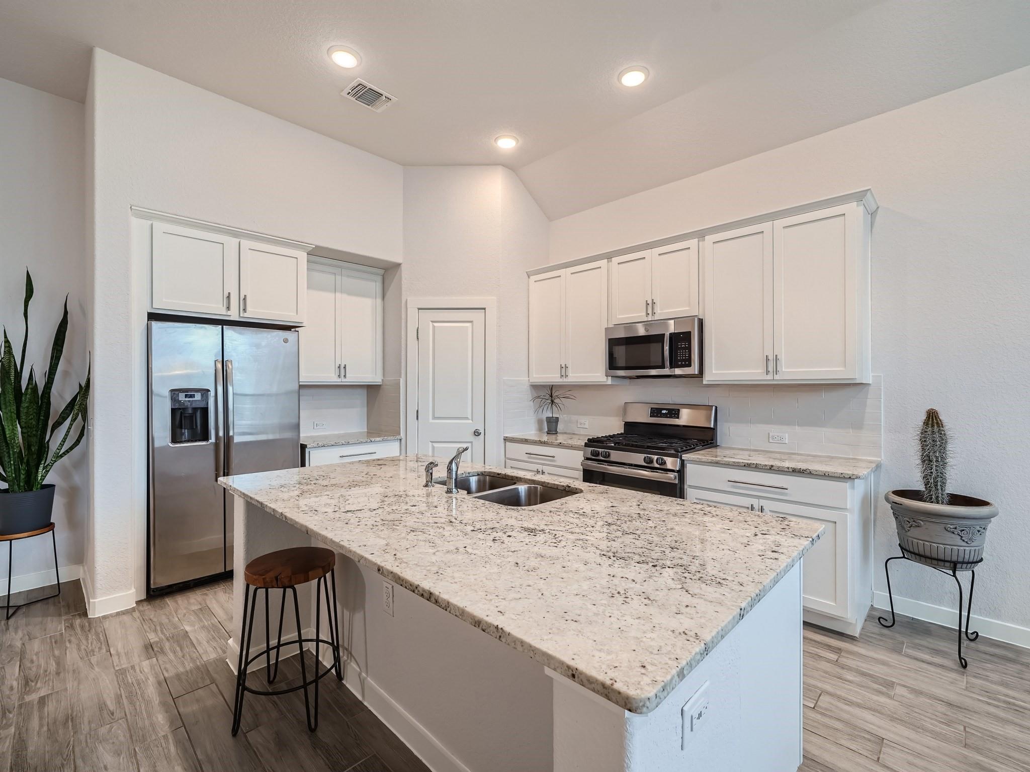 11400 American Mustang Loop, Manor, TX 78653