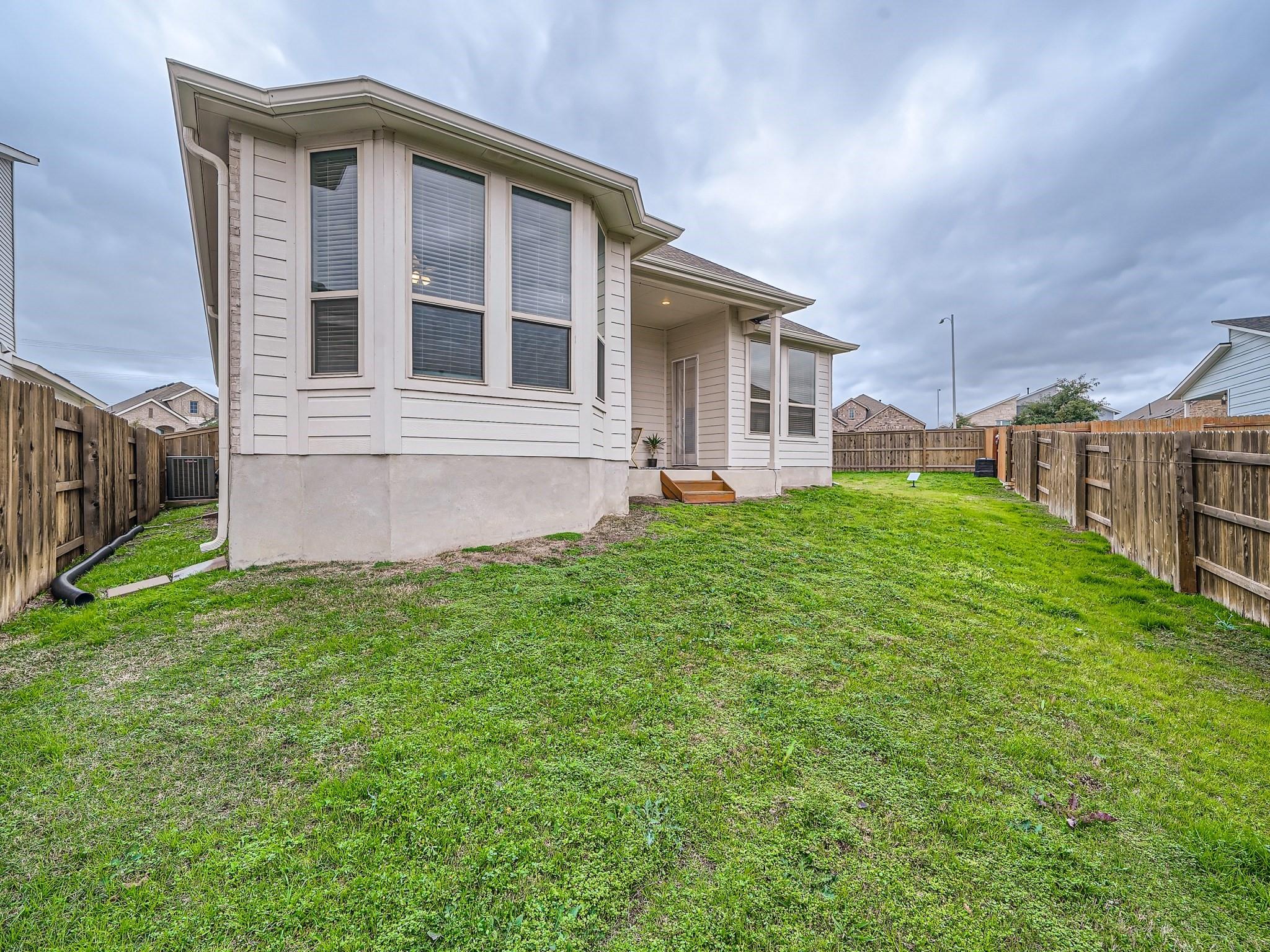11400 American Mustang Loop, Manor, TX 78653