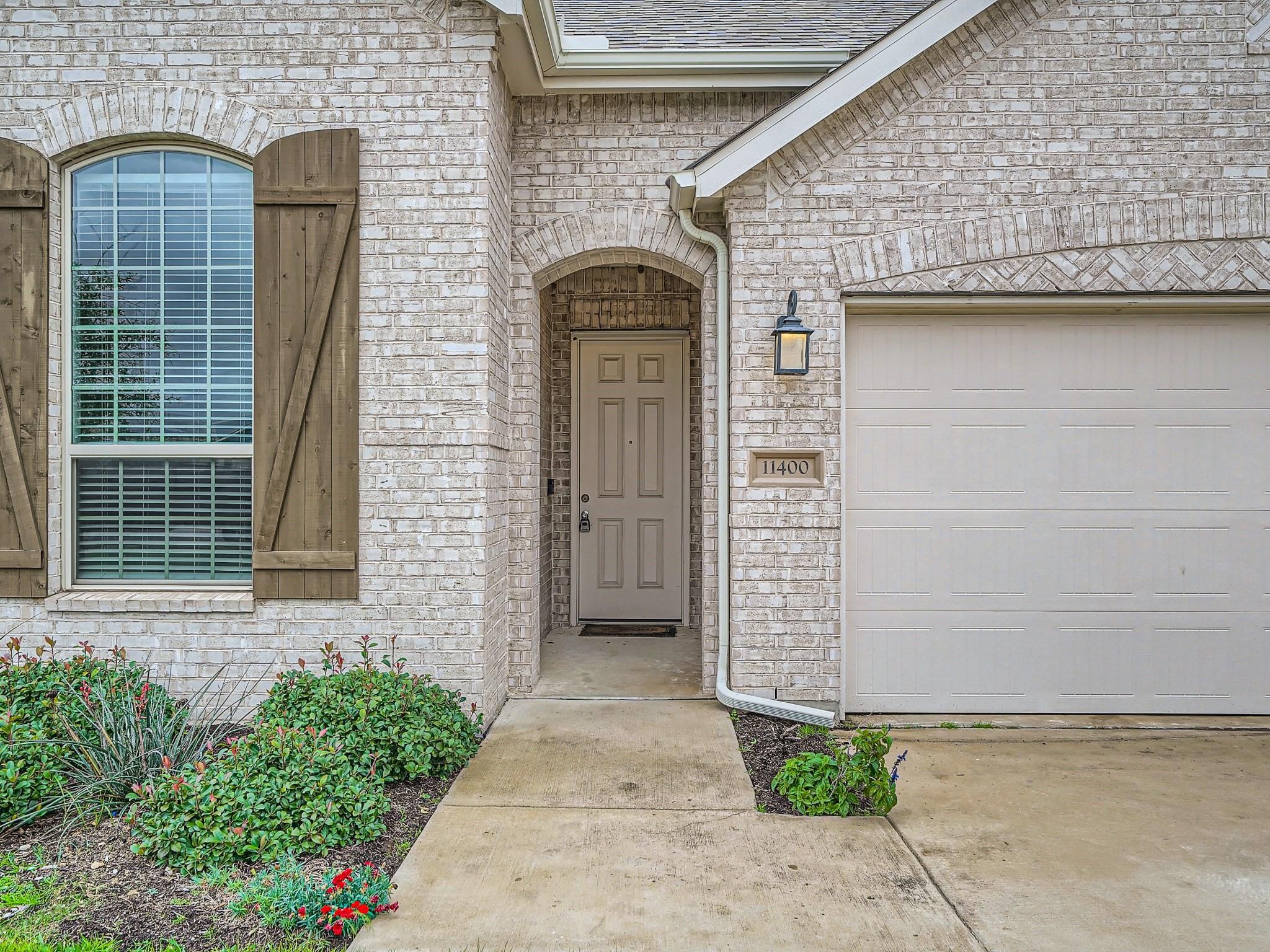 11400 American Mustang Loop, Manor, TX 78653