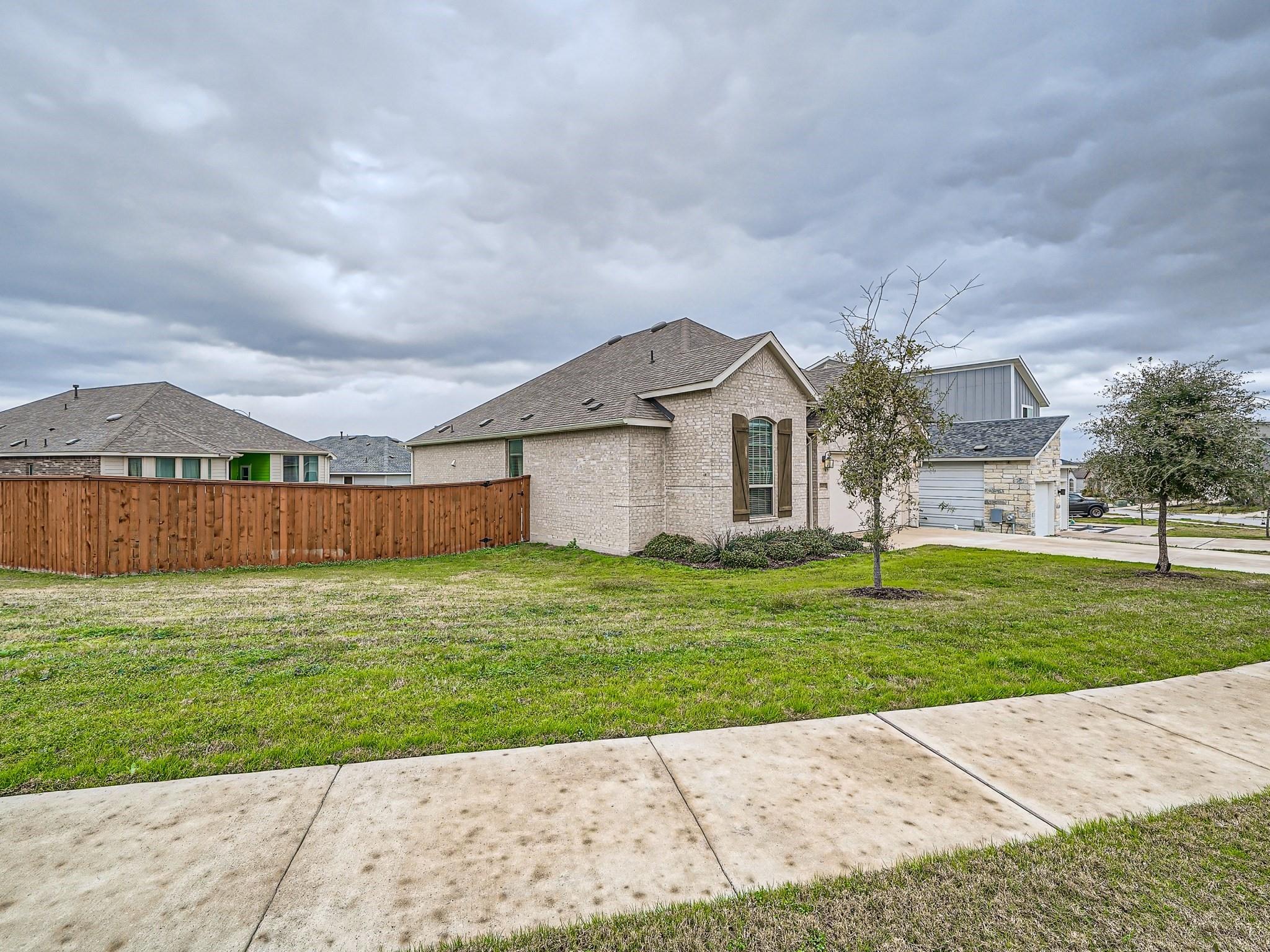 11400 American Mustang Loop, Manor, TX 78653