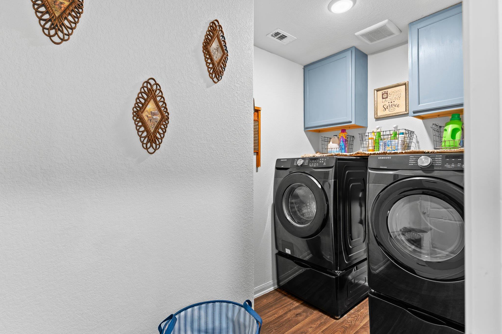 100 Wincliff Cv # 13D, Jarrell, TX 76537