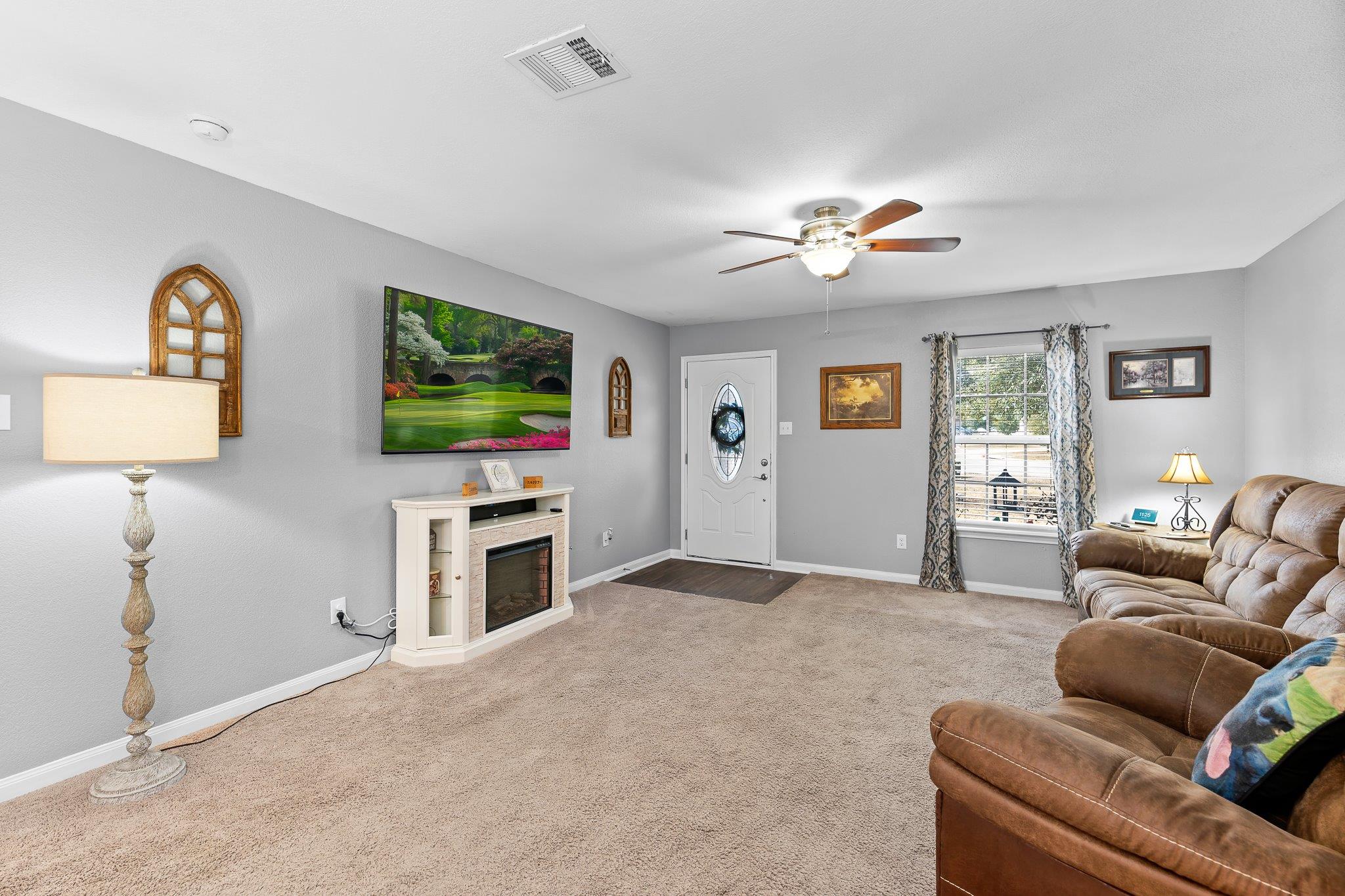 100 Wincliff Cv # 13D, Jarrell, TX 76537