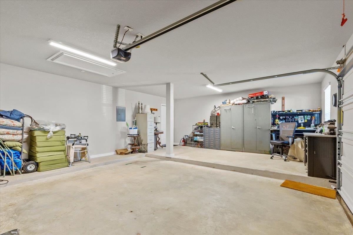 107 Freeman Day Dr, Bastrop, TX 78602