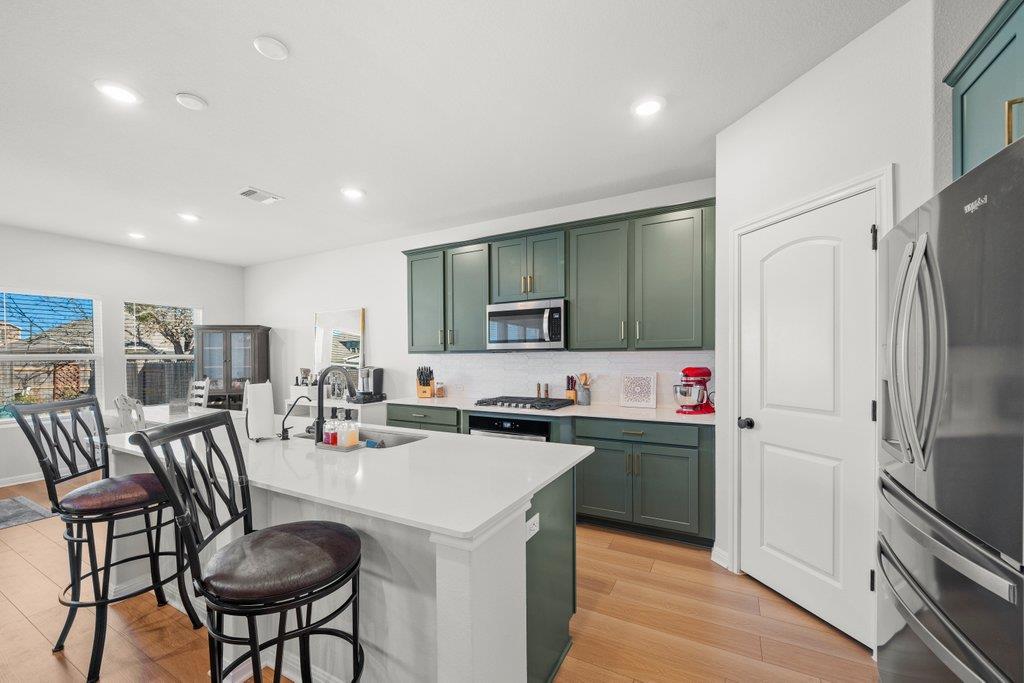 210 Grand Teton Dr, Kyle, TX 78640