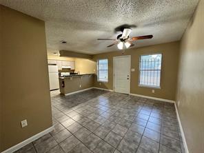 4607 E 12th St # 1, Austin, TX 78721