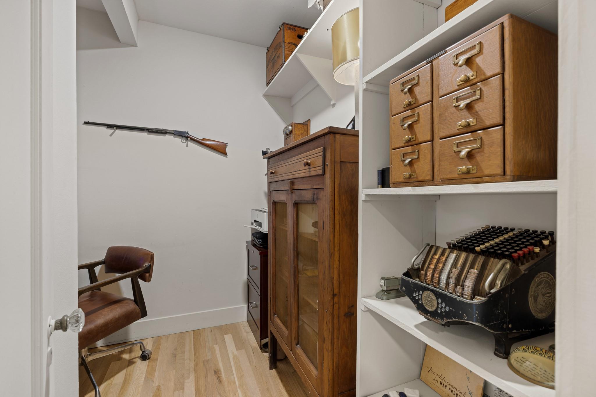 103 N Cherry St, Fredericksburg, TX 78624