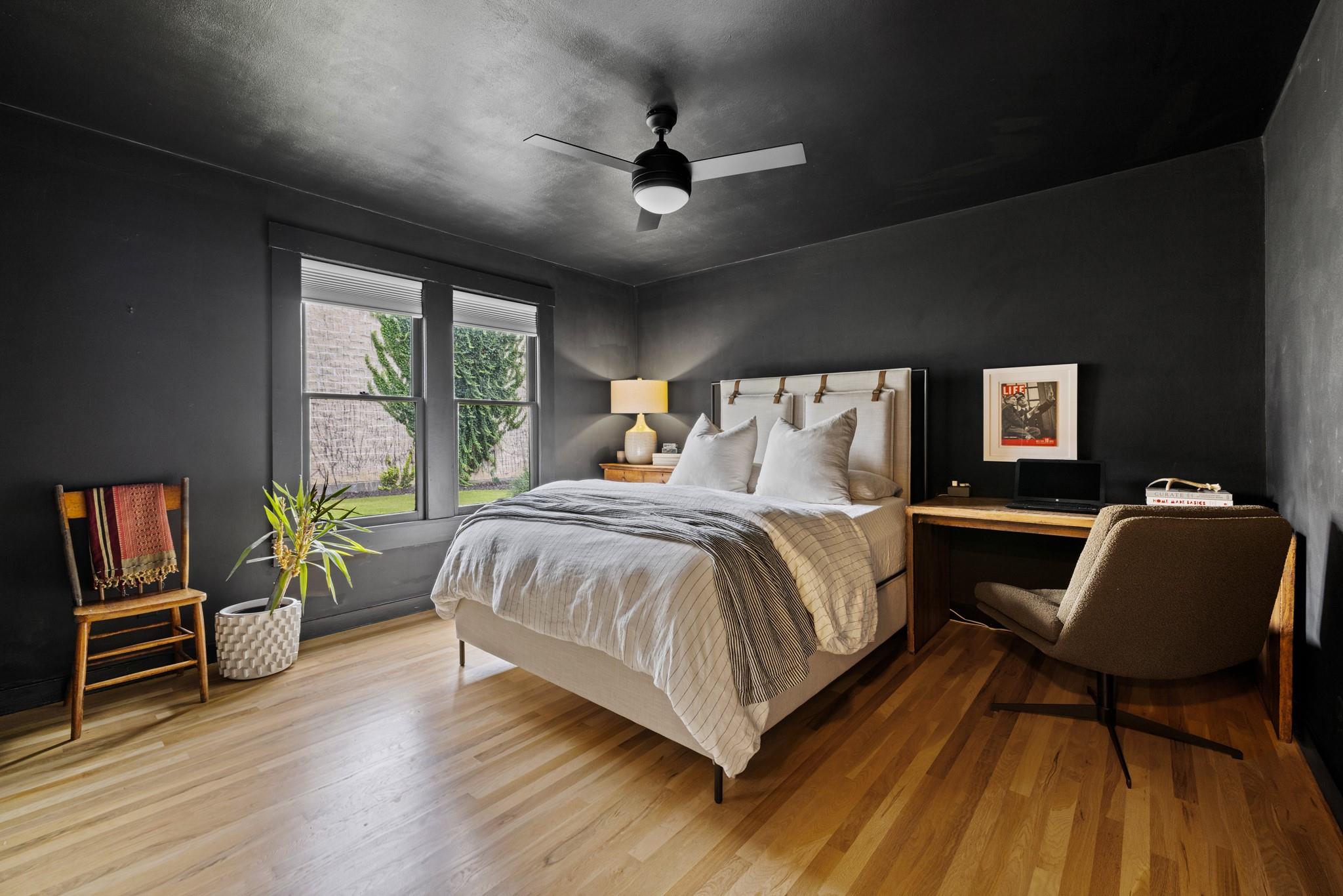 103 N Cherry St, Fredericksburg, TX 78624