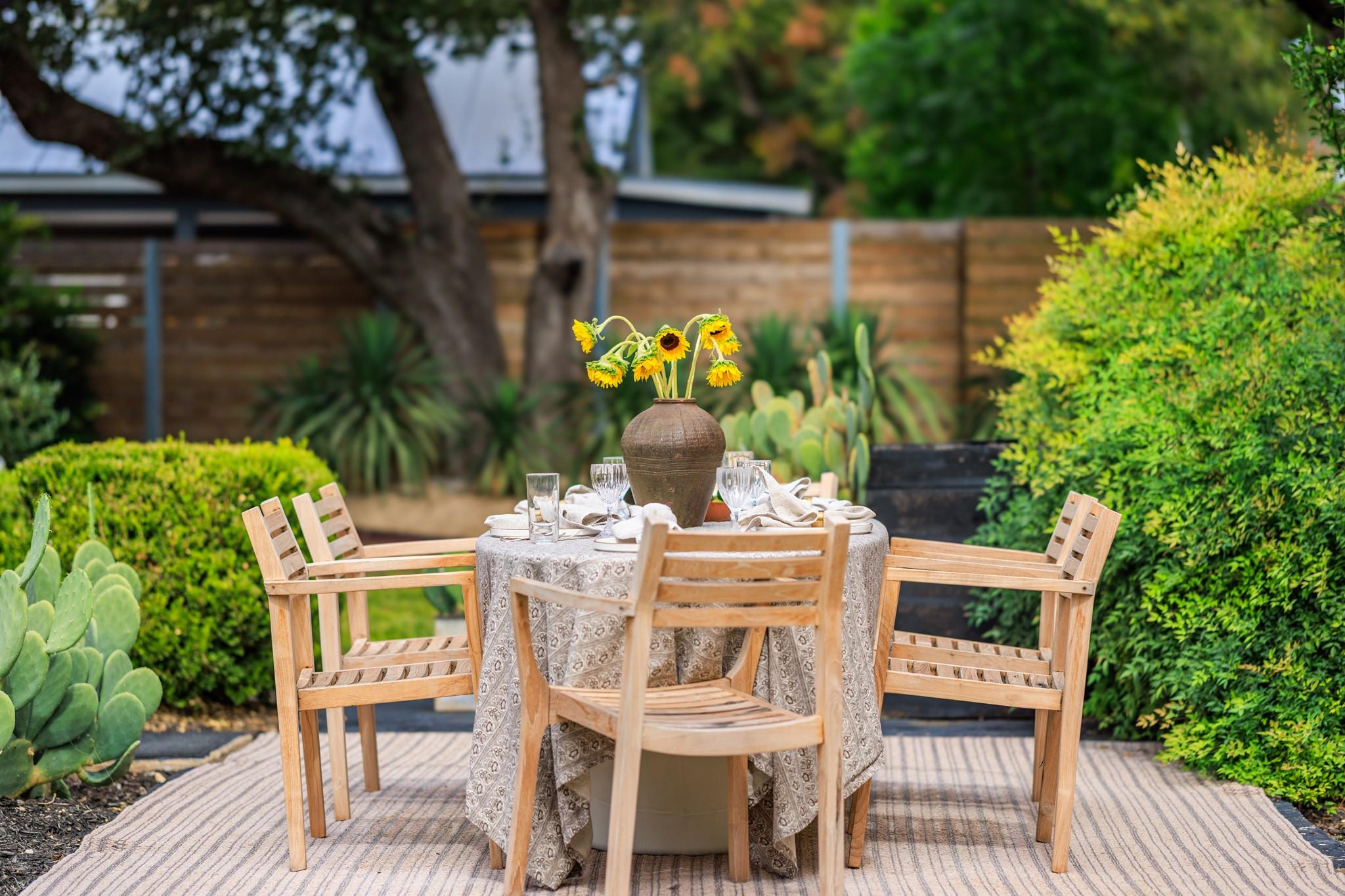 103 N Cherry St, Fredericksburg, TX 78624