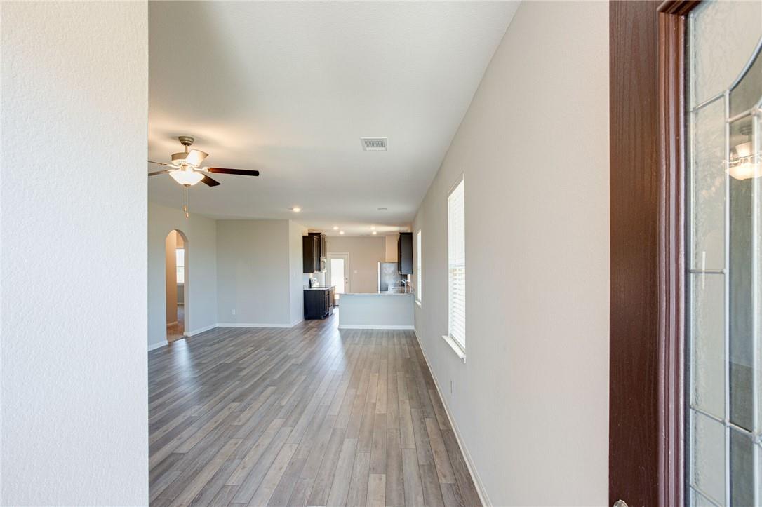 520 Republic Dr, Liberty Hill, TX 78642