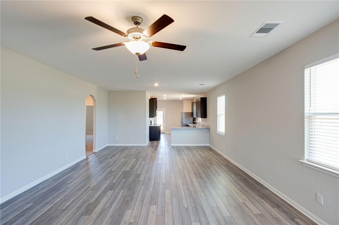 520 Republic Dr, Liberty Hill, TX 78642