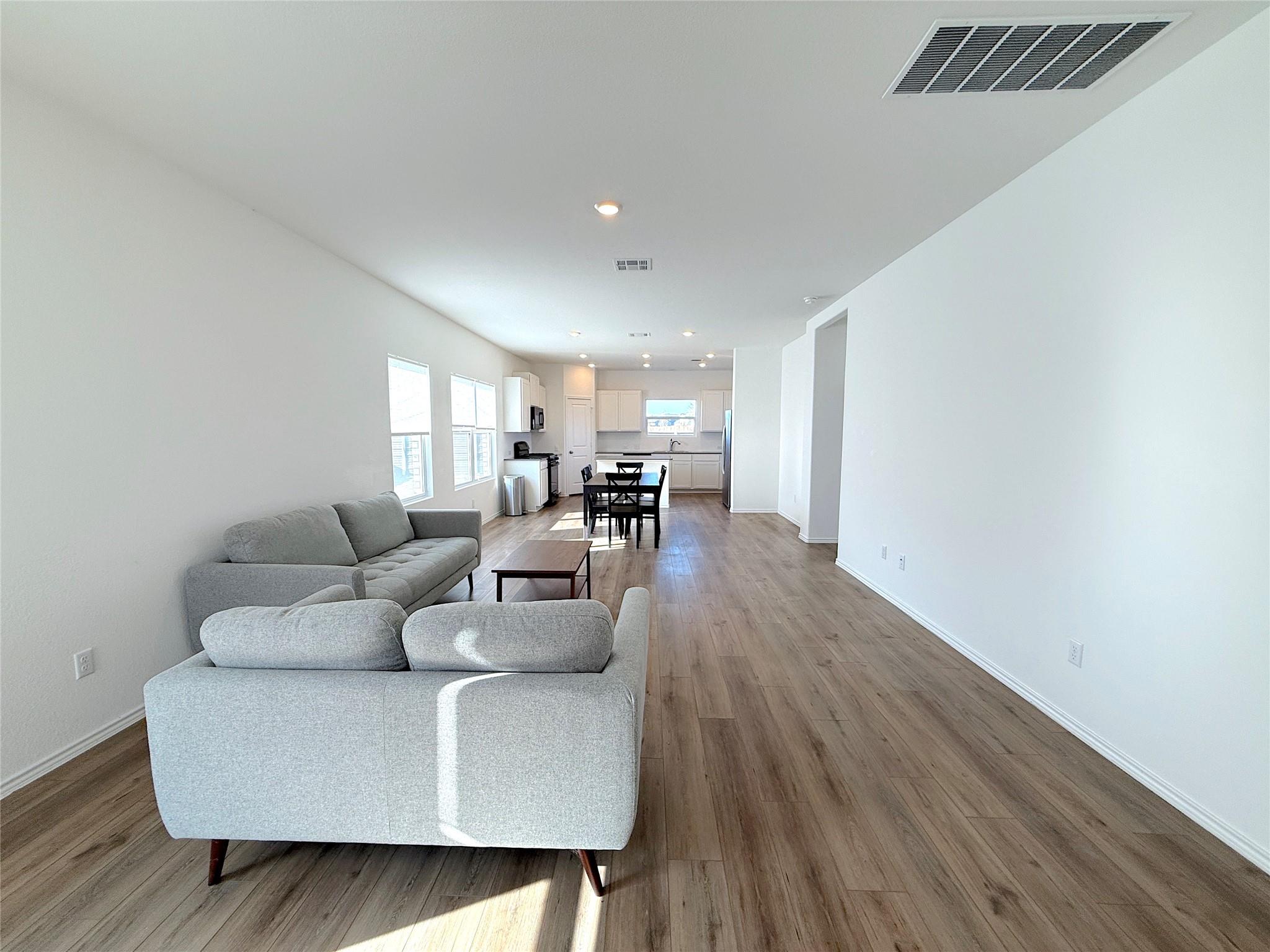 224 Canley Loop, Hutto, TX 78634