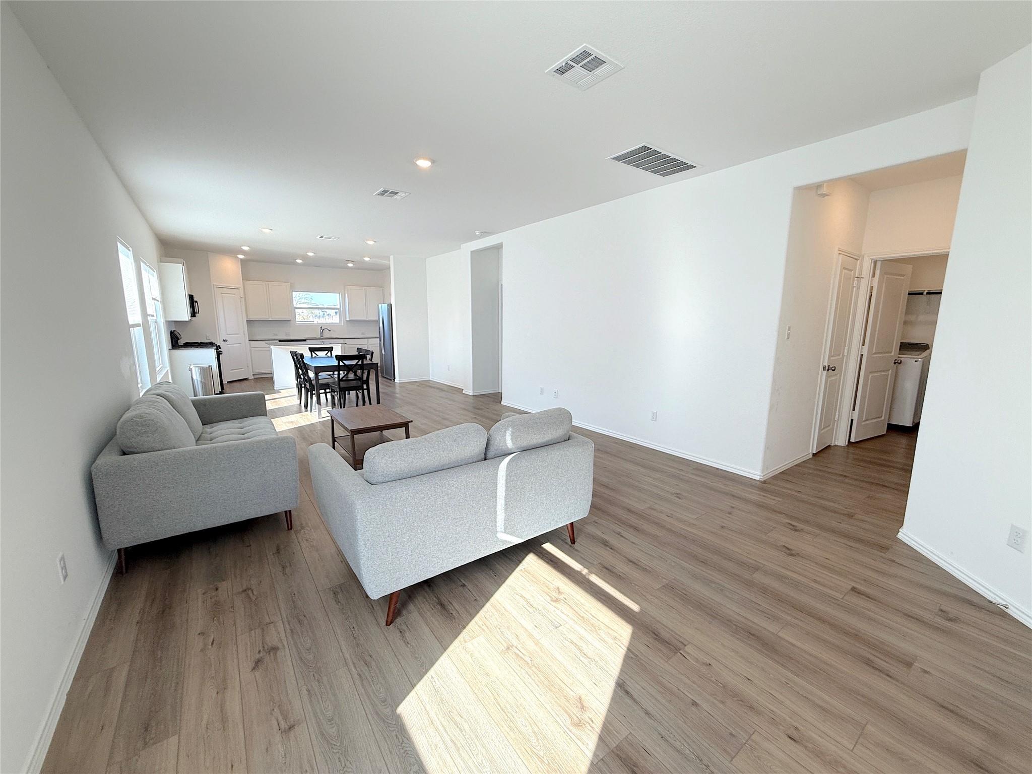 224 Canley Loop, Hutto, TX 78634