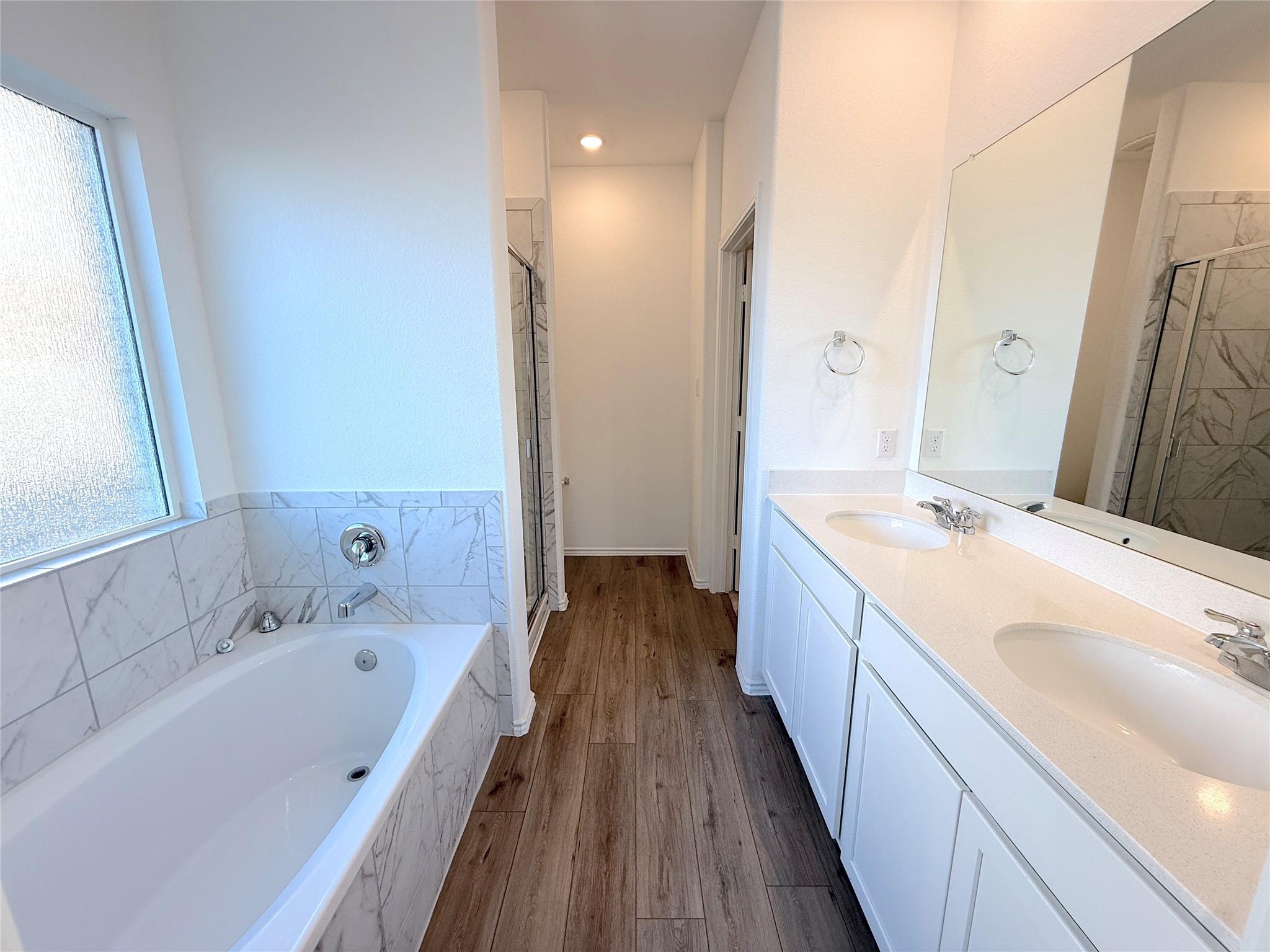 224 Canley Loop, Hutto, TX 78634