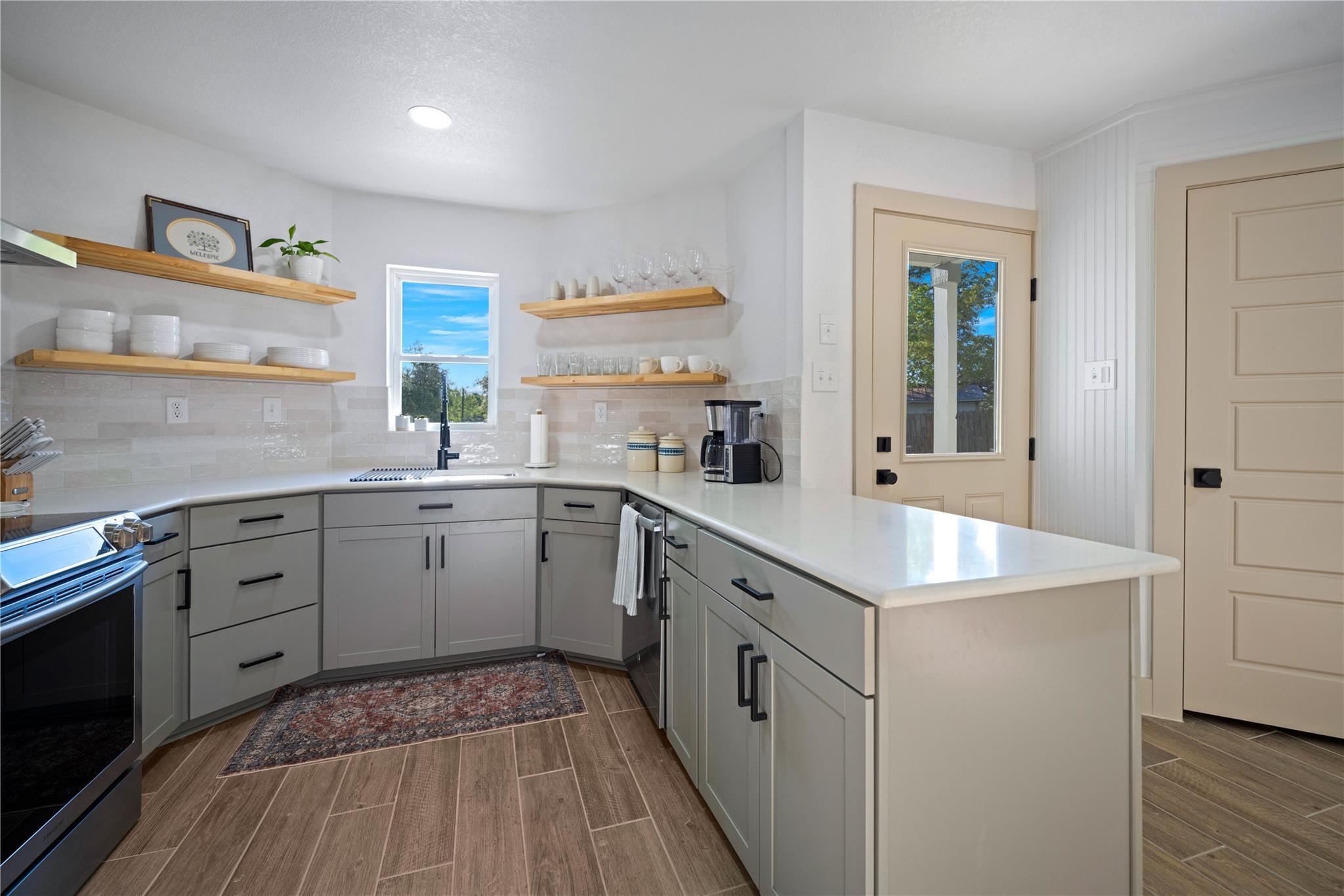 131 CAMPFIRE Cir, Wimberley, TX 78676