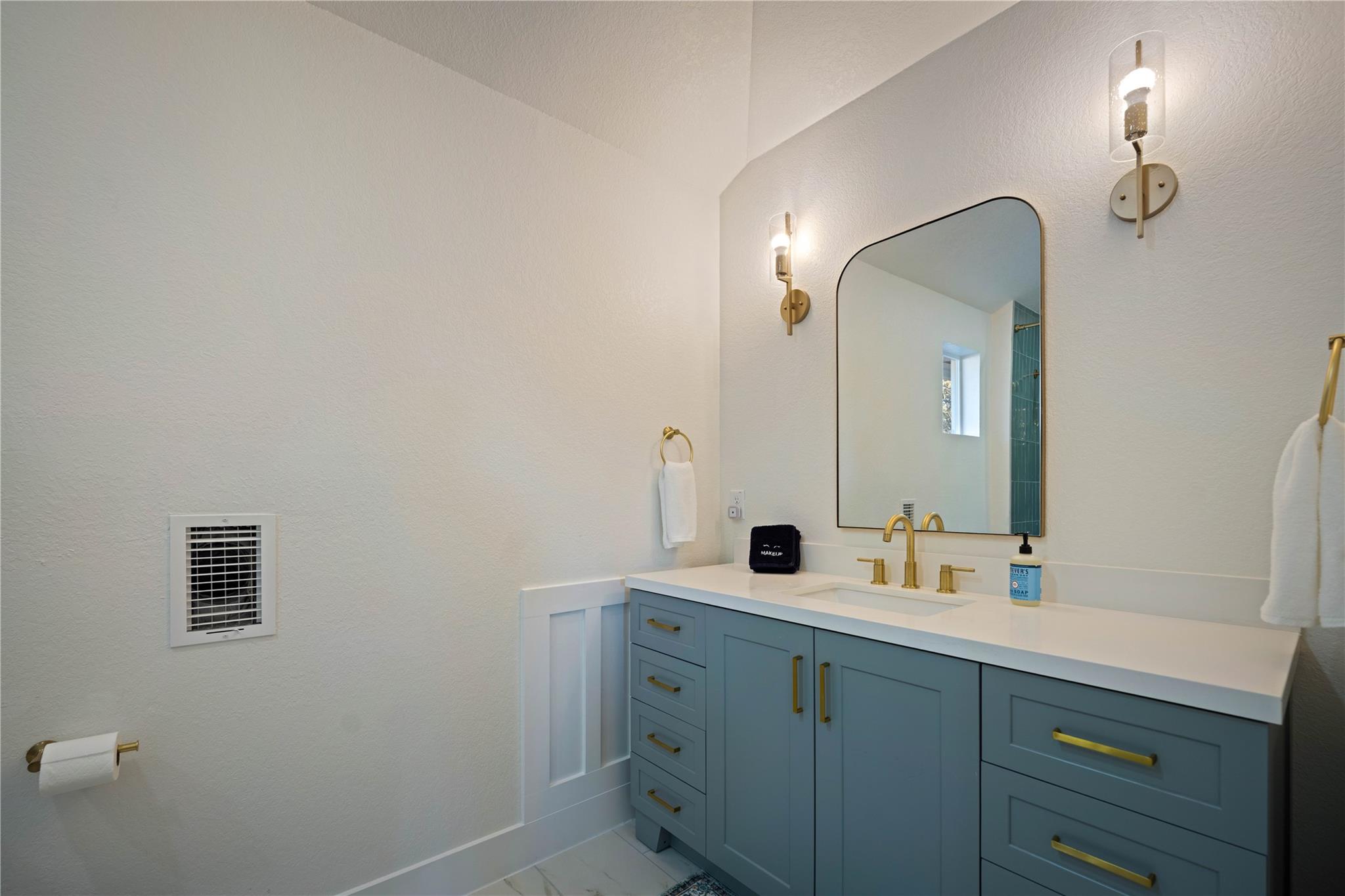 131 CAMPFIRE Cir, Wimberley, TX 78676