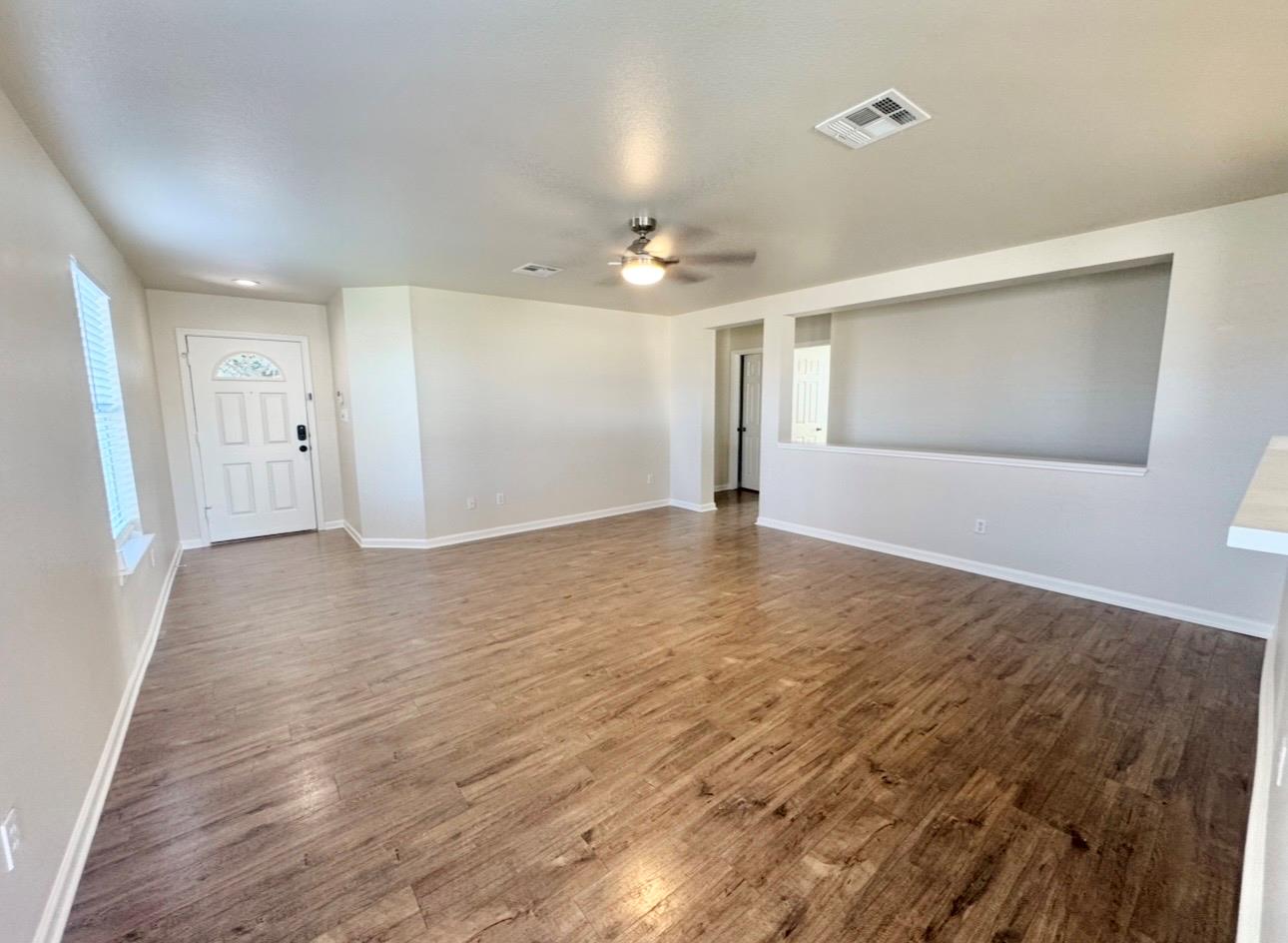 110 Comal Cv, Elgin, TX 78621