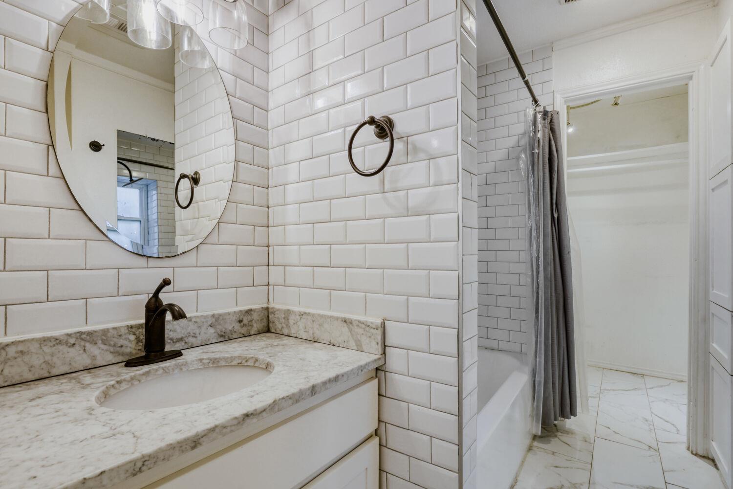 1500 Woodlawn Blvd # 105, Austin, TX 78703