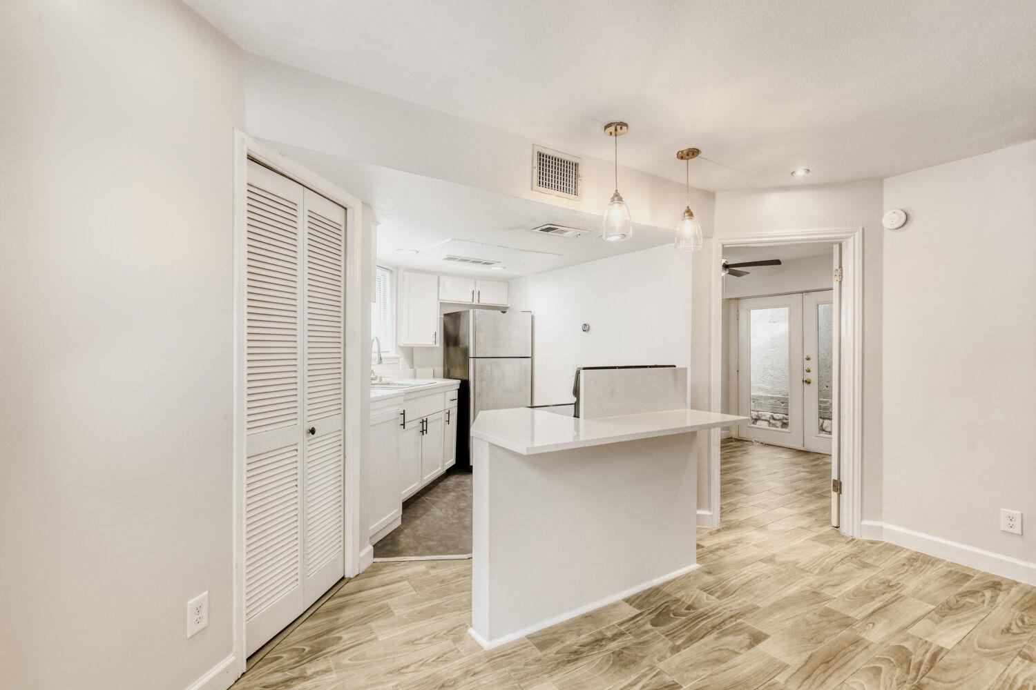 1500 Woodlawn Blvd # 105, Austin, TX 78703