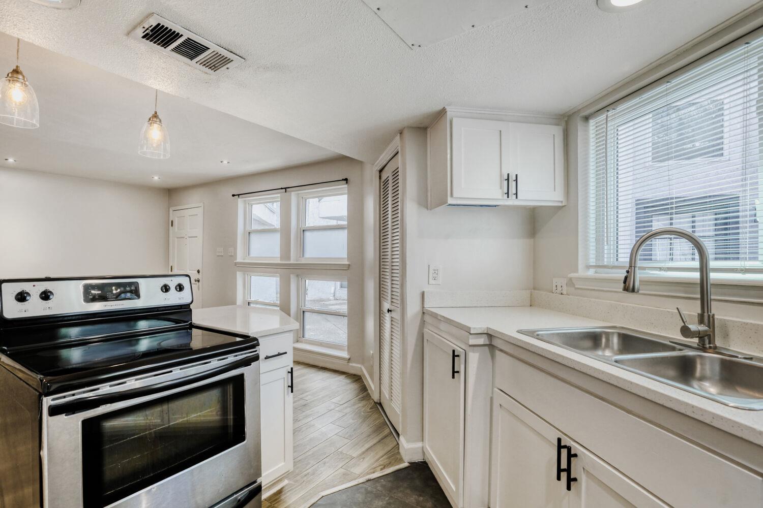 1500 Woodlawn Blvd # 105, Austin, TX 78703