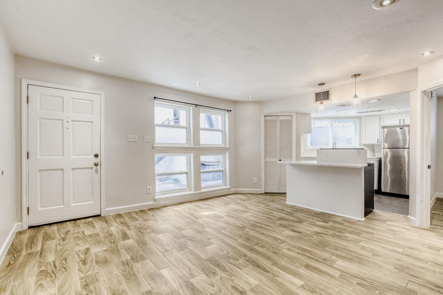 1500 Woodlawn Blvd # 105, Austin, TX 78703