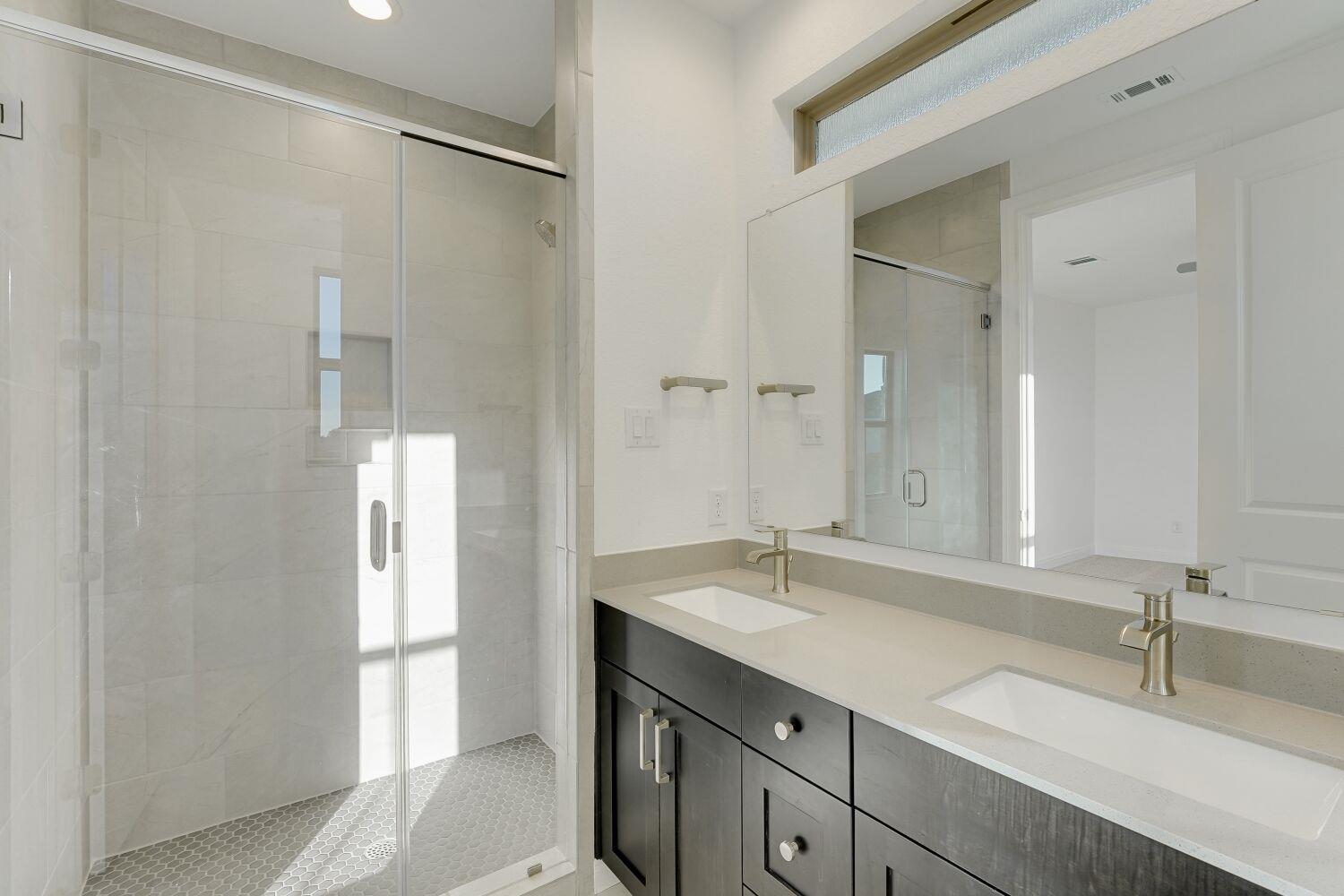 424 Burlington Dr, Buda, TX 78610