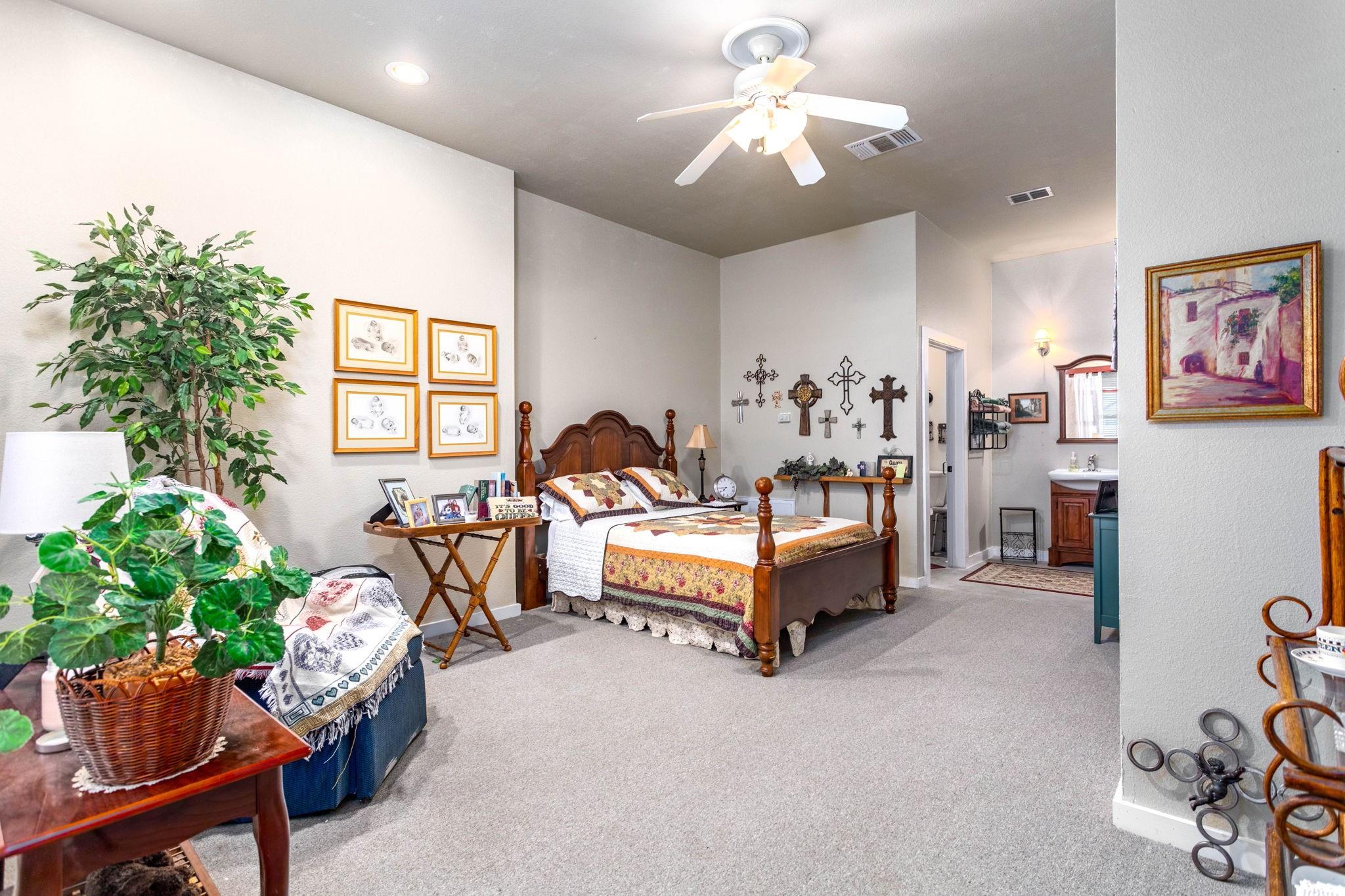 126 Mariana Dr # A, Red Rock, TX 78662