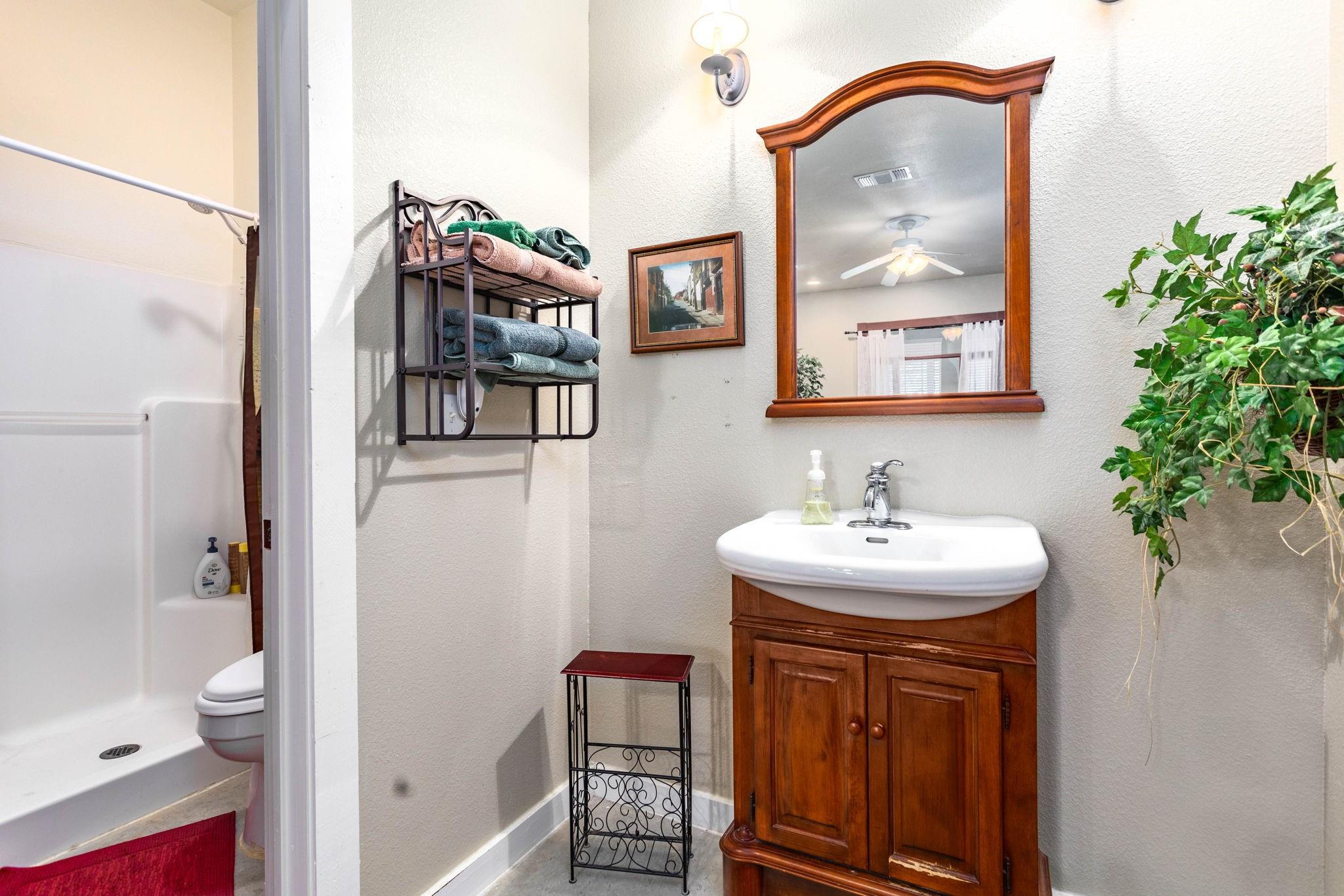 126 Mariana Dr # A, Red Rock, TX 78662