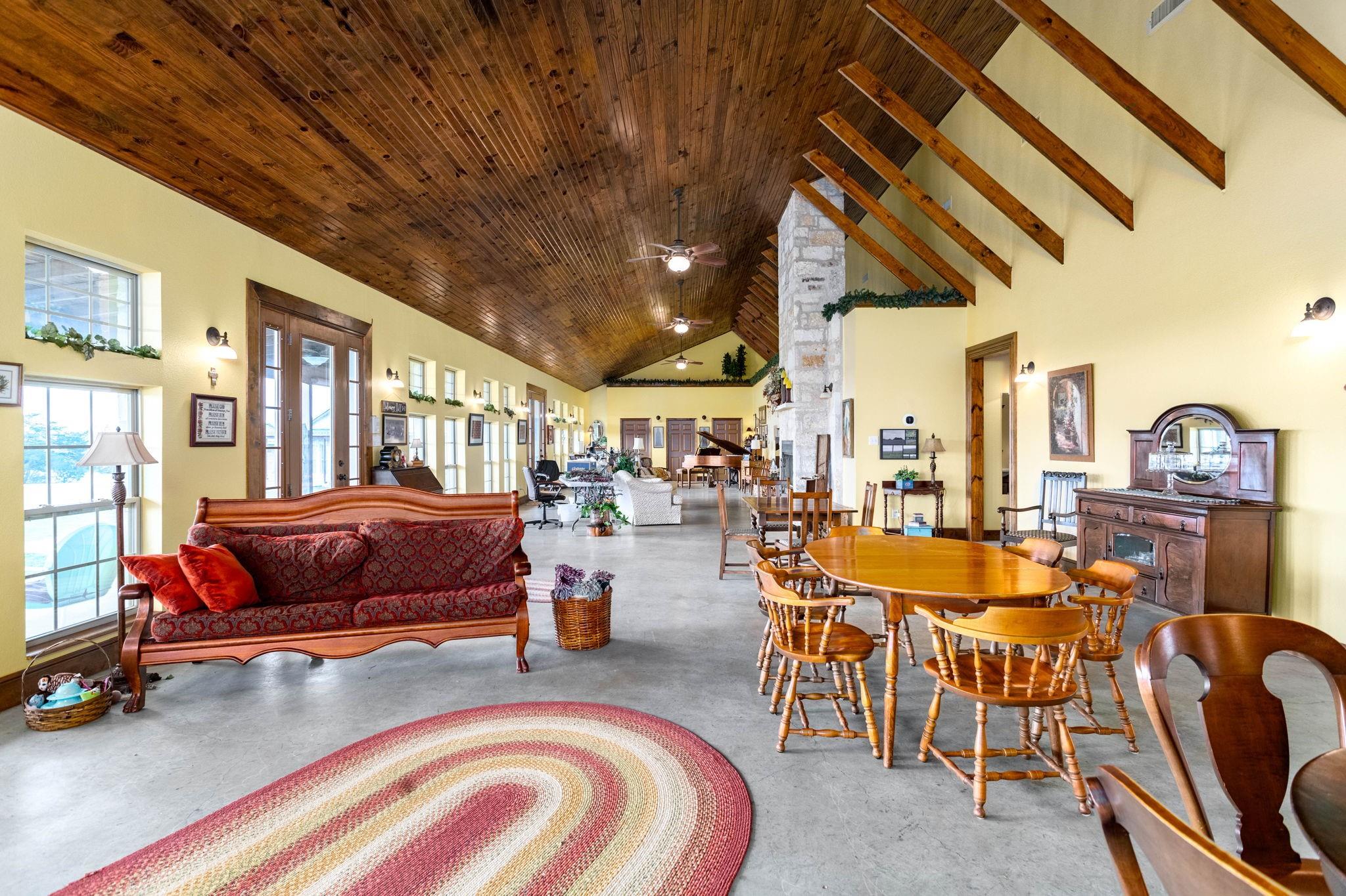 126 Mariana Dr # A, Red Rock, TX 78662