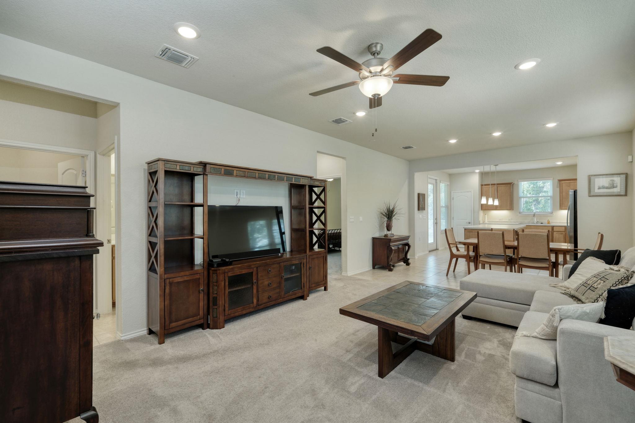 502 Saratoga Ln, Georgetown, TX 78633