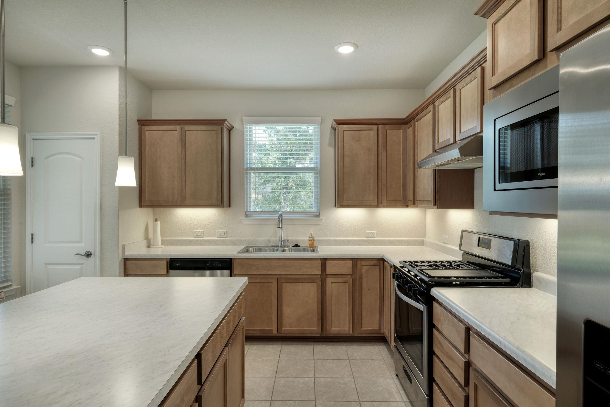 502 Saratoga Ln, Georgetown, TX 78633