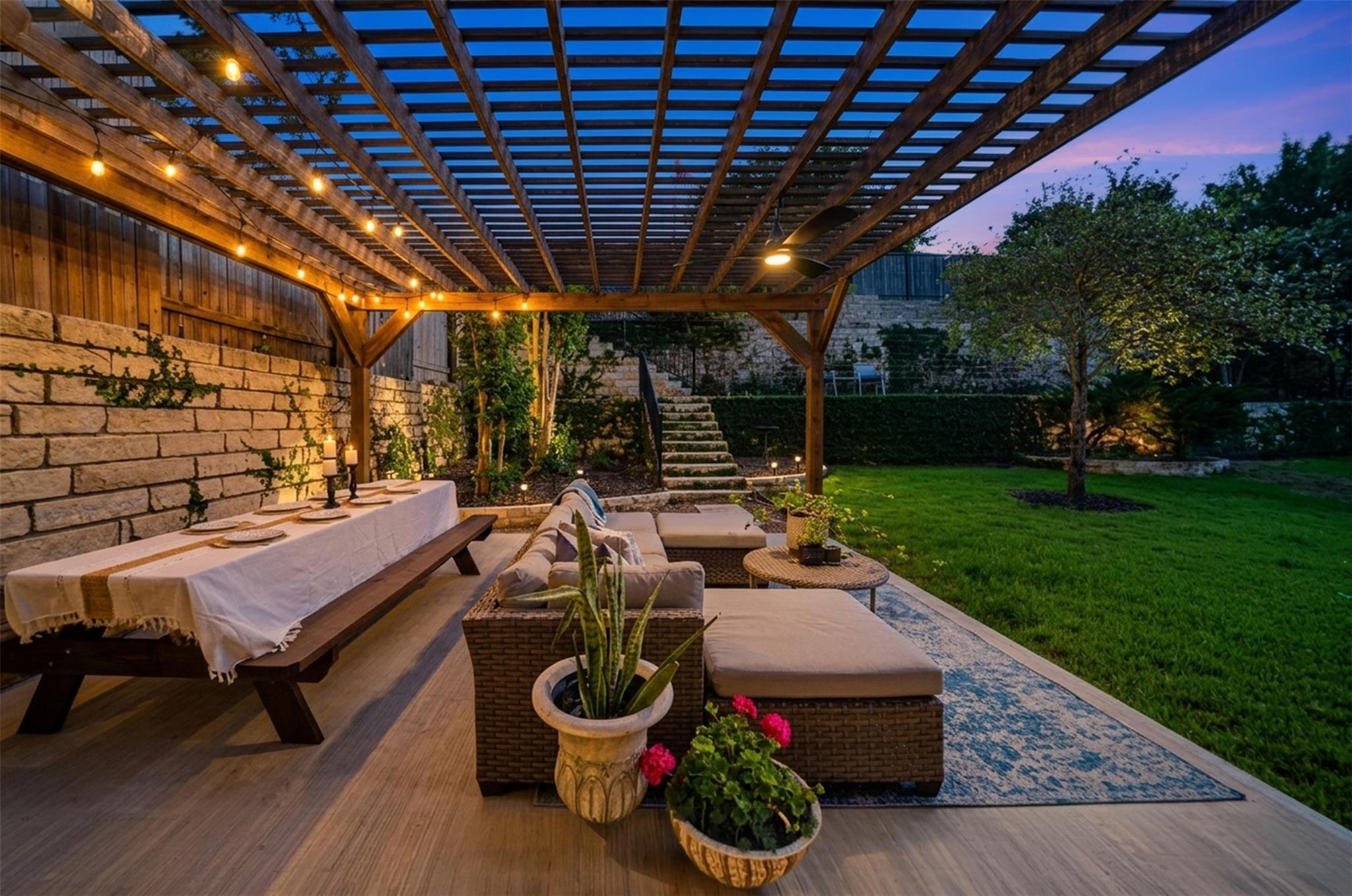 295 Desert Willow Way, Austin, TX 78737