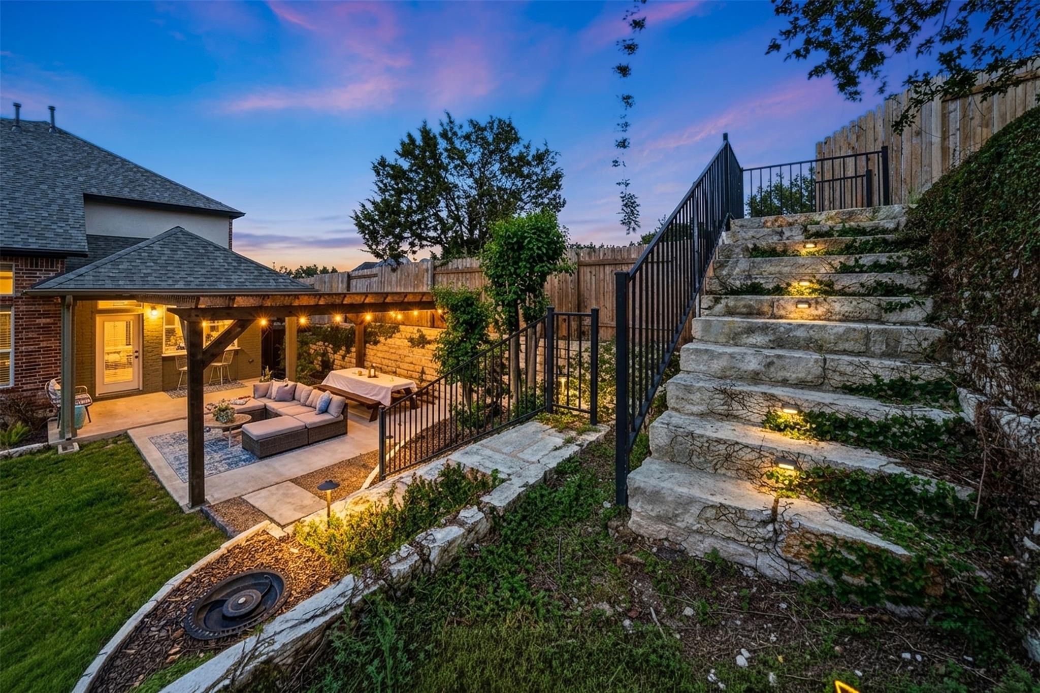 295 Desert Willow Way, Austin, TX 78737