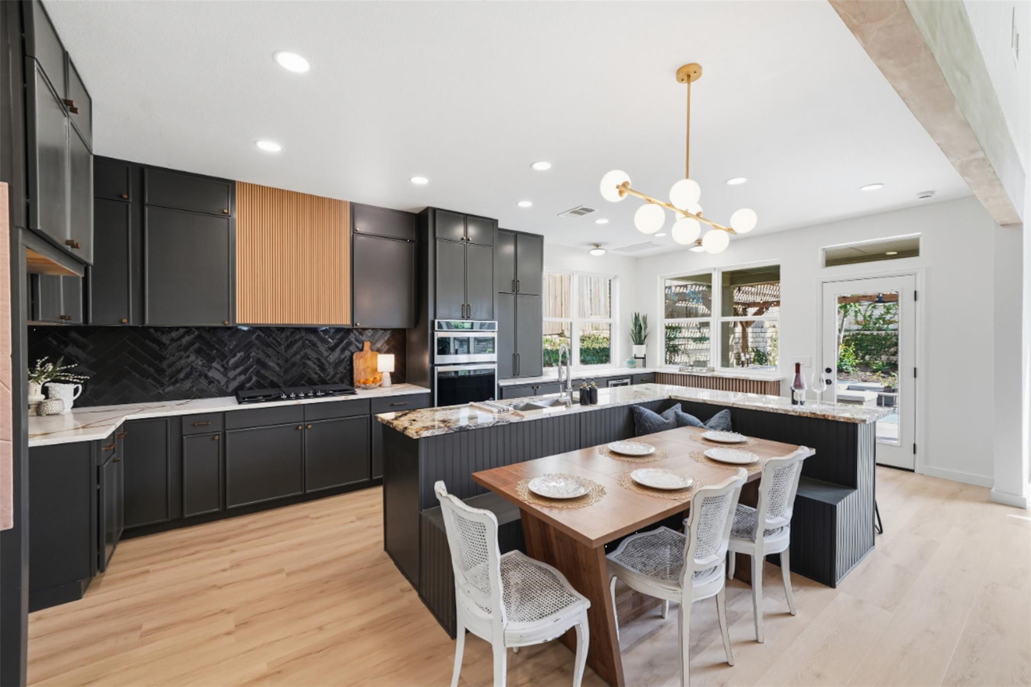 295 Desert Willow Way, Austin, TX 78737