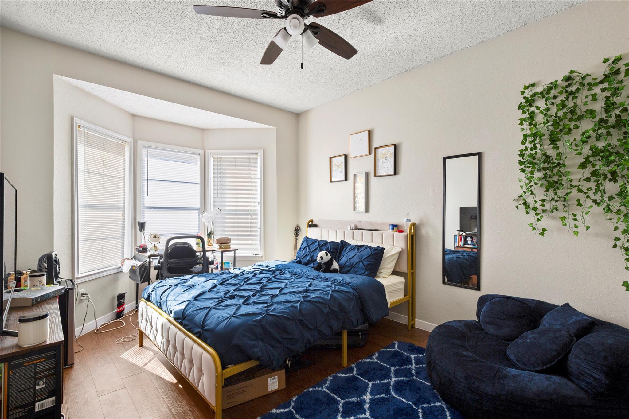 915 W 23rd St # 208, Austin, TX 78705