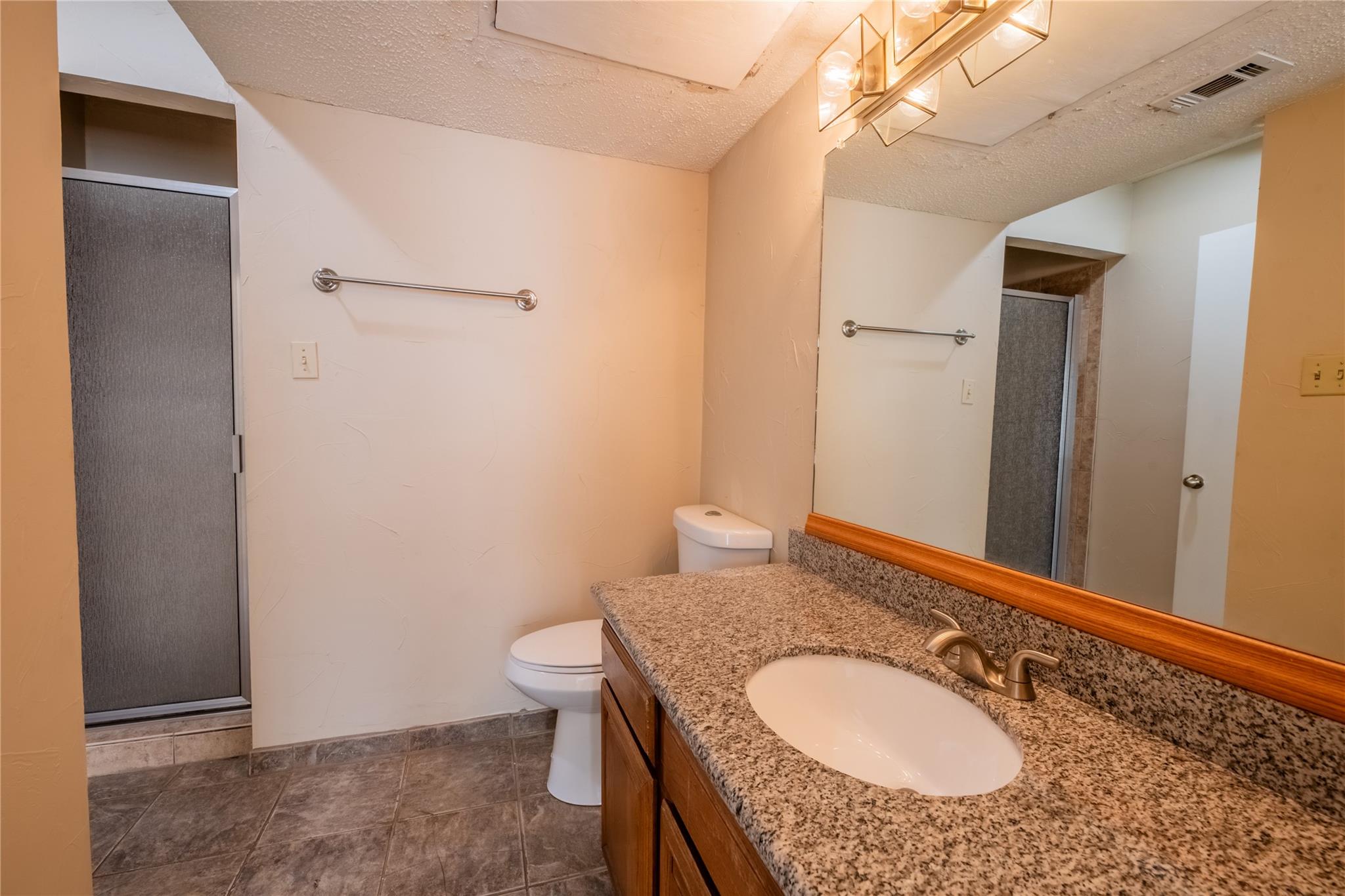 806 W 24th St # 320, Austin, TX 78705