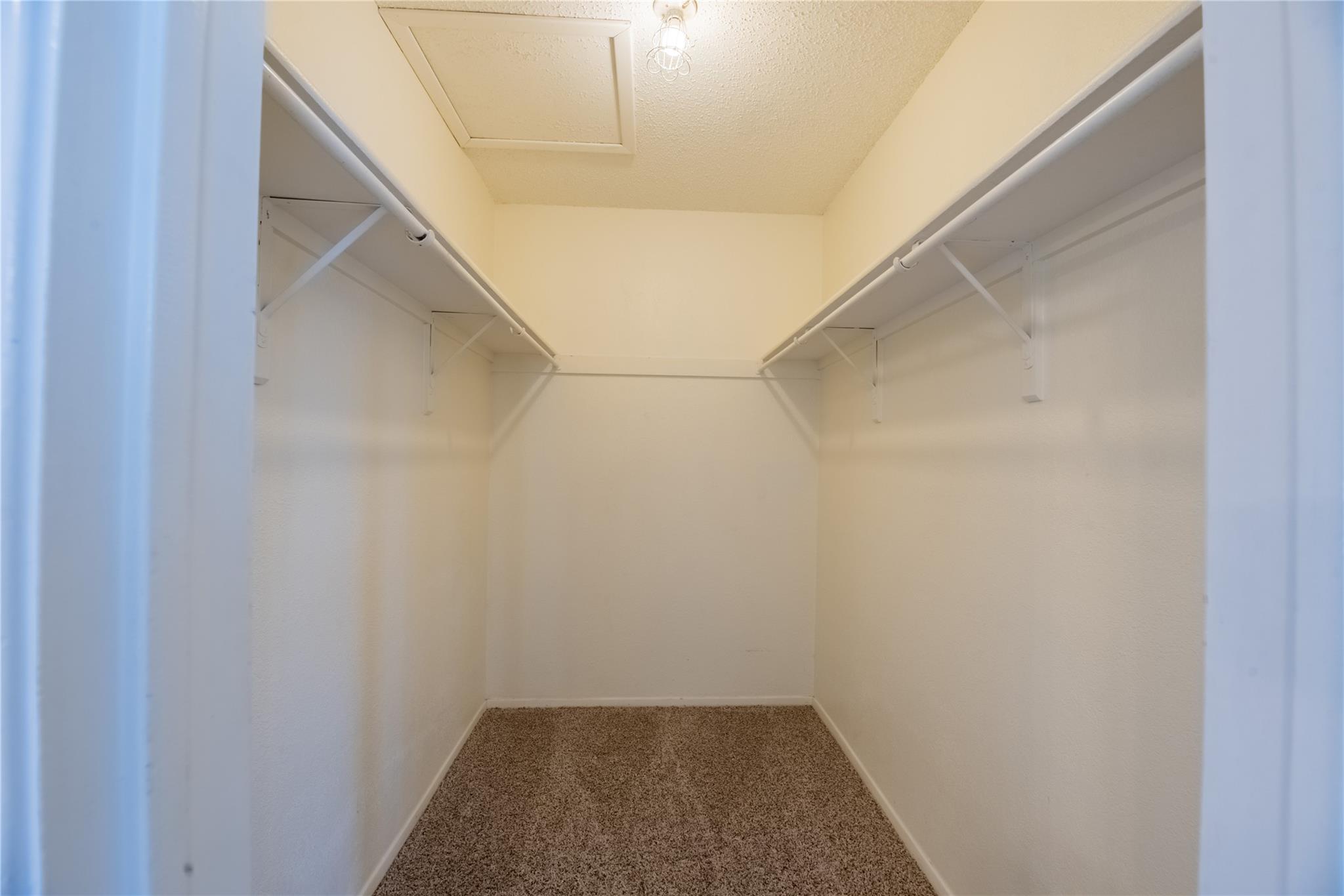 806 W 24th St # 320, Austin, TX 78705