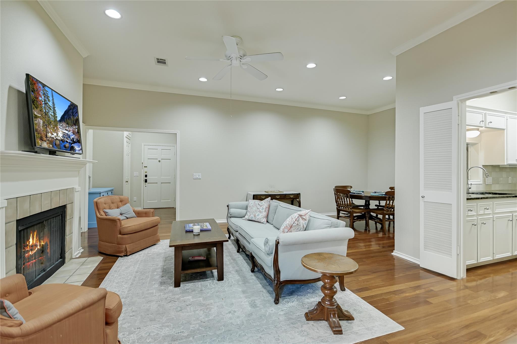 1502 W 5th St # H2, Austin, TX 78703