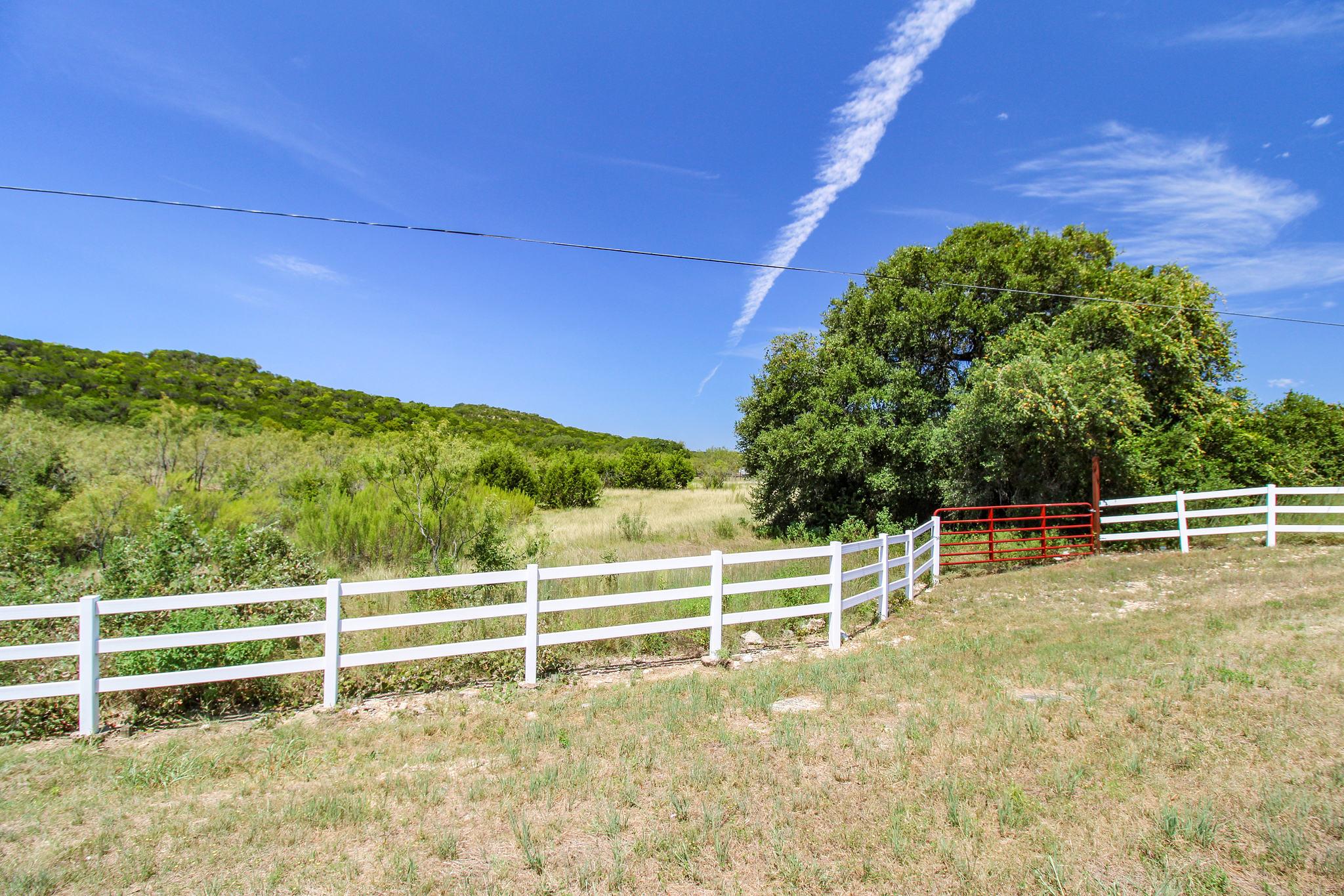 11670 FM 1174, Bertram, TX 78605