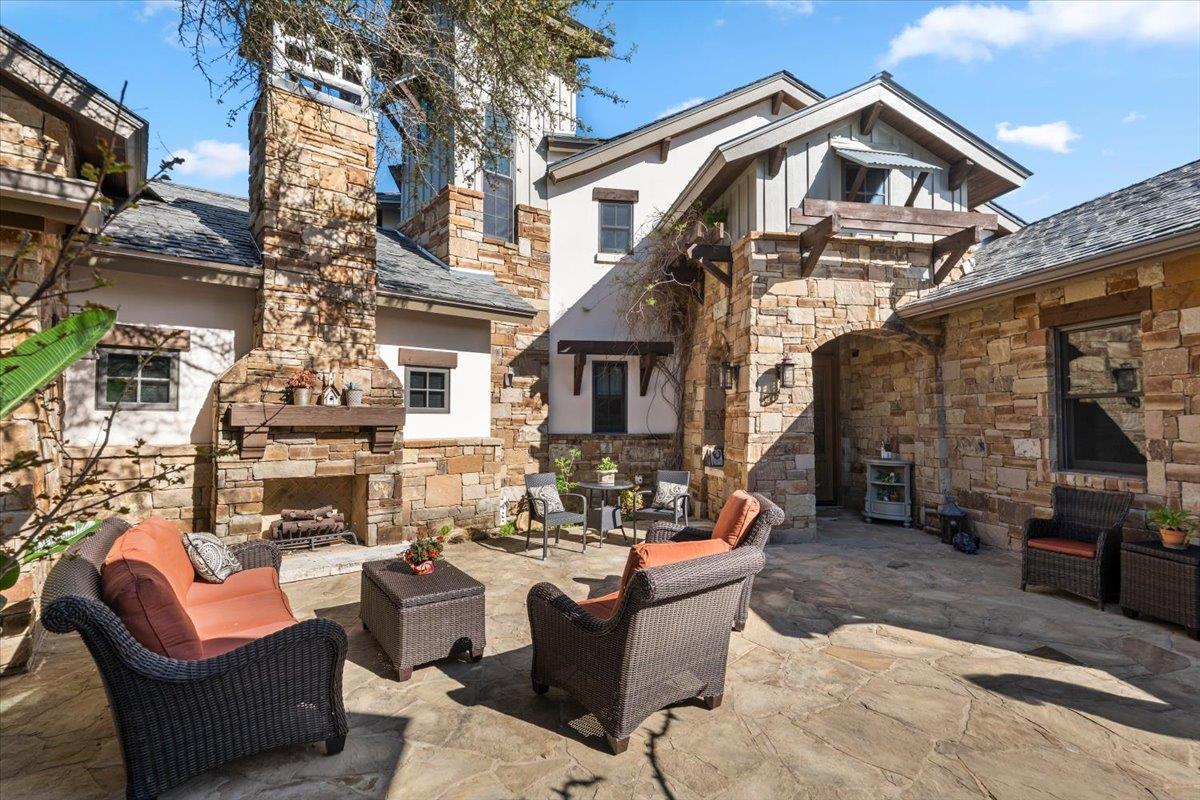 9825 Grand Summit Blvd, Dripping Springs, TX 78620