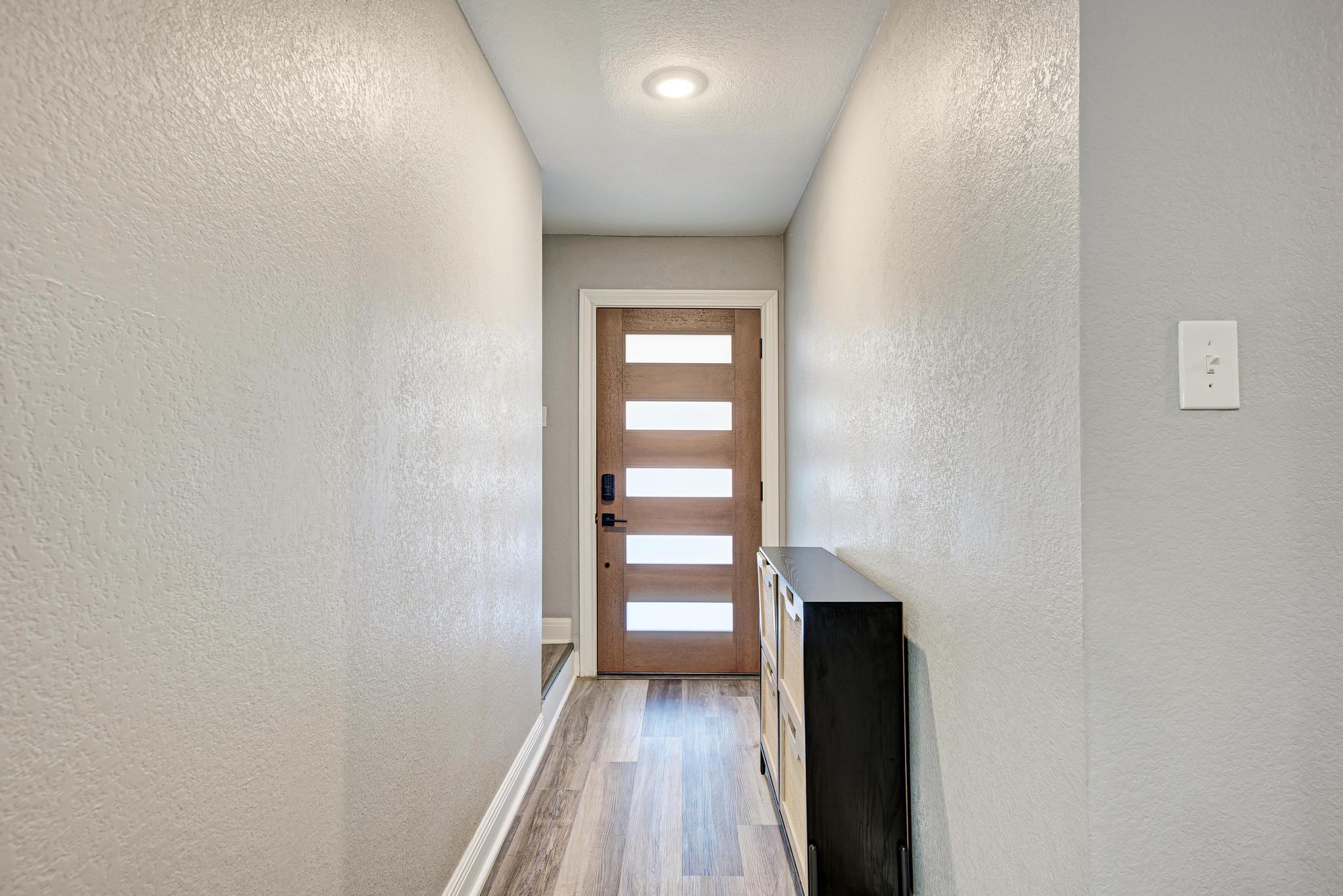 8201 Belclaire Ln, Austin, TX 78748