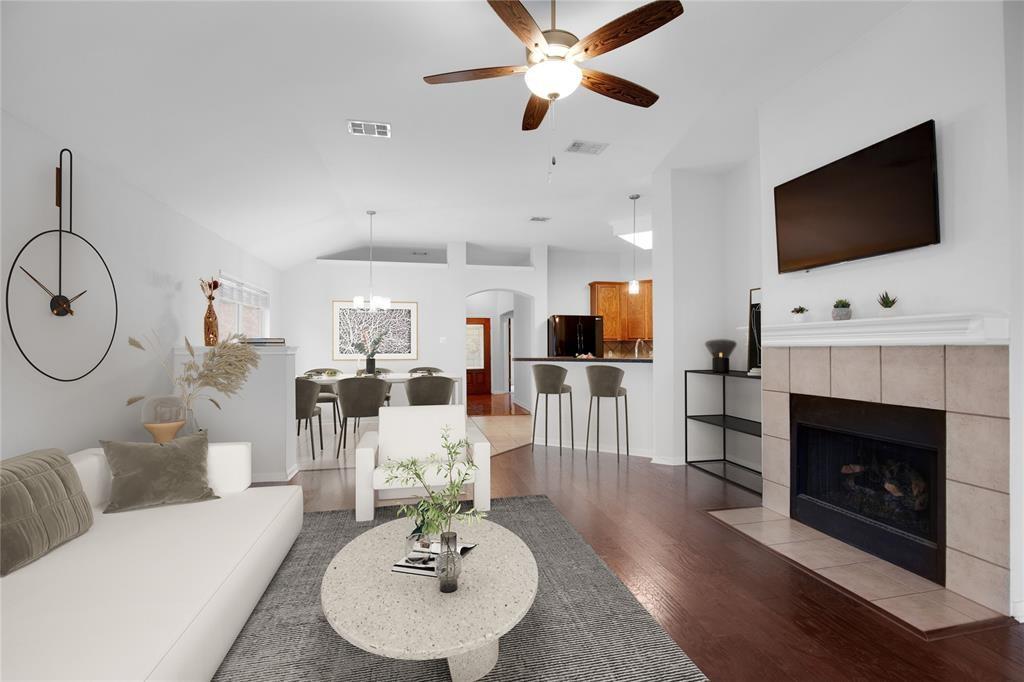 281 Hutton, Kyle, TX 78640